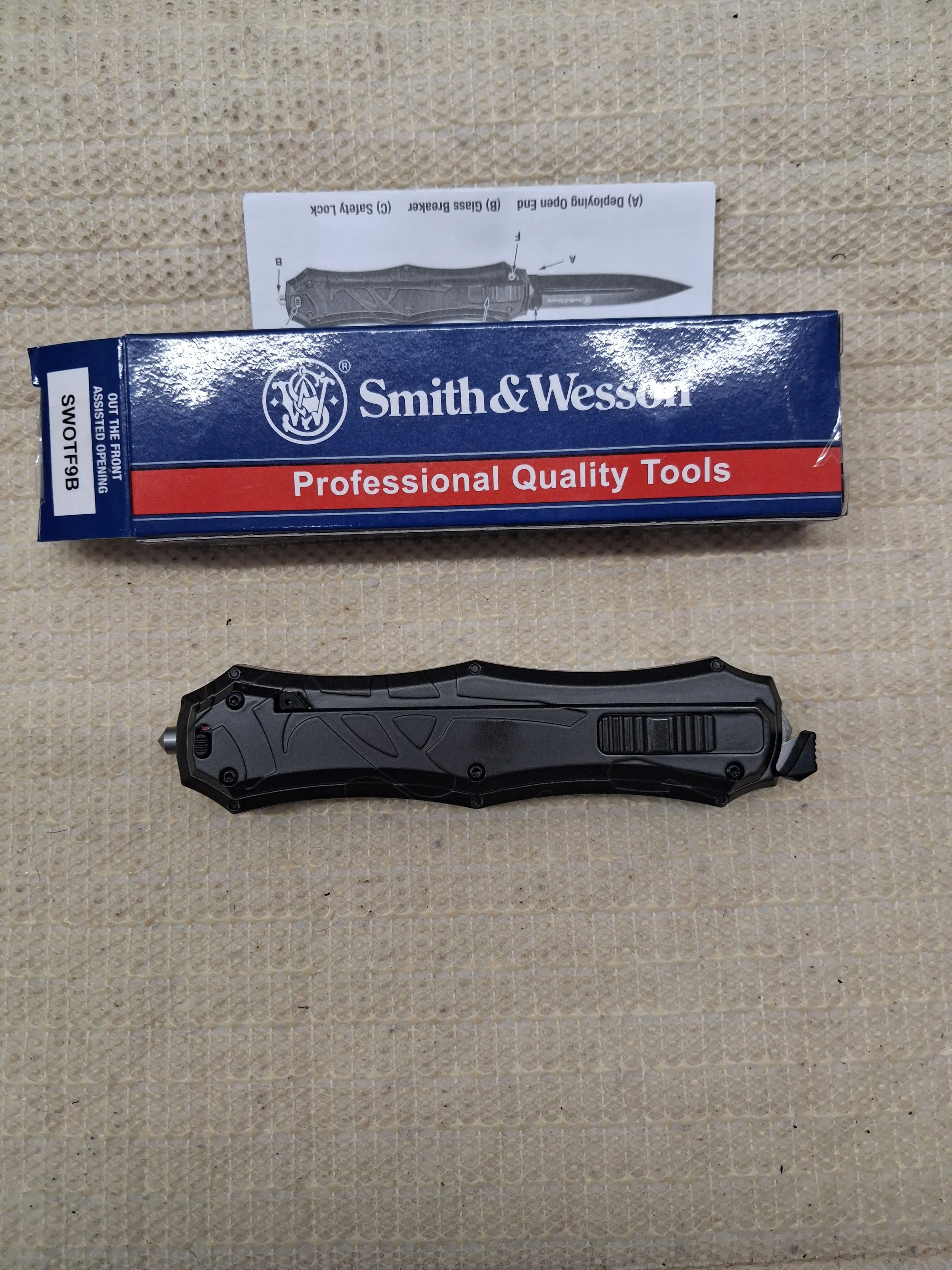 Smith & Wesson Spring-Assisted Tactical Knife OTF