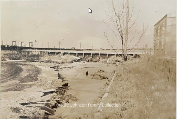 1944 7th and Bayfront - Note the Trolley Tracks to the left