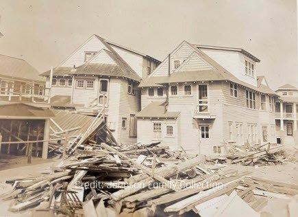 1944 914 Second Street Rear