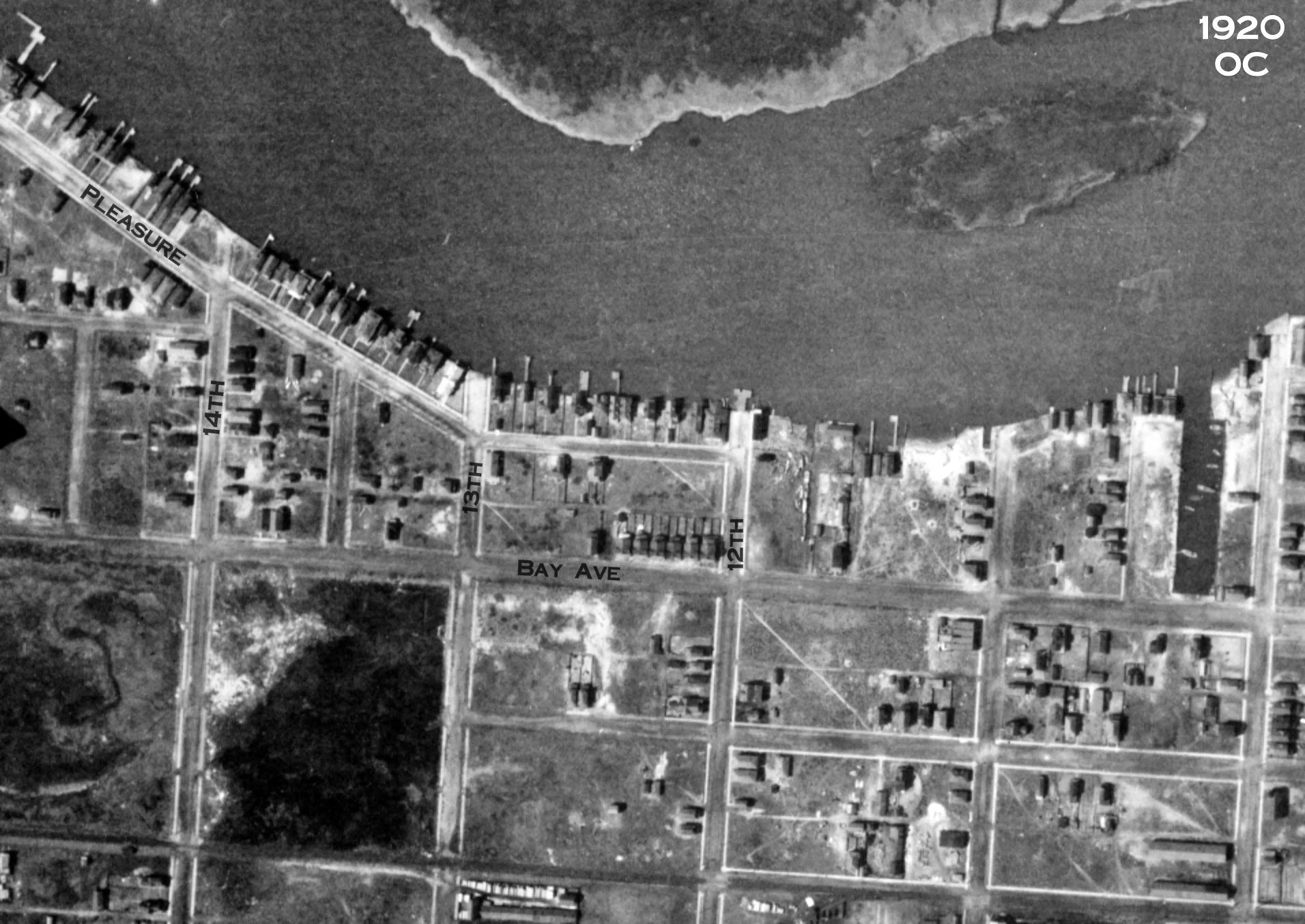1920 Ocean City NJ Aerial of 10th to 14th.jpg