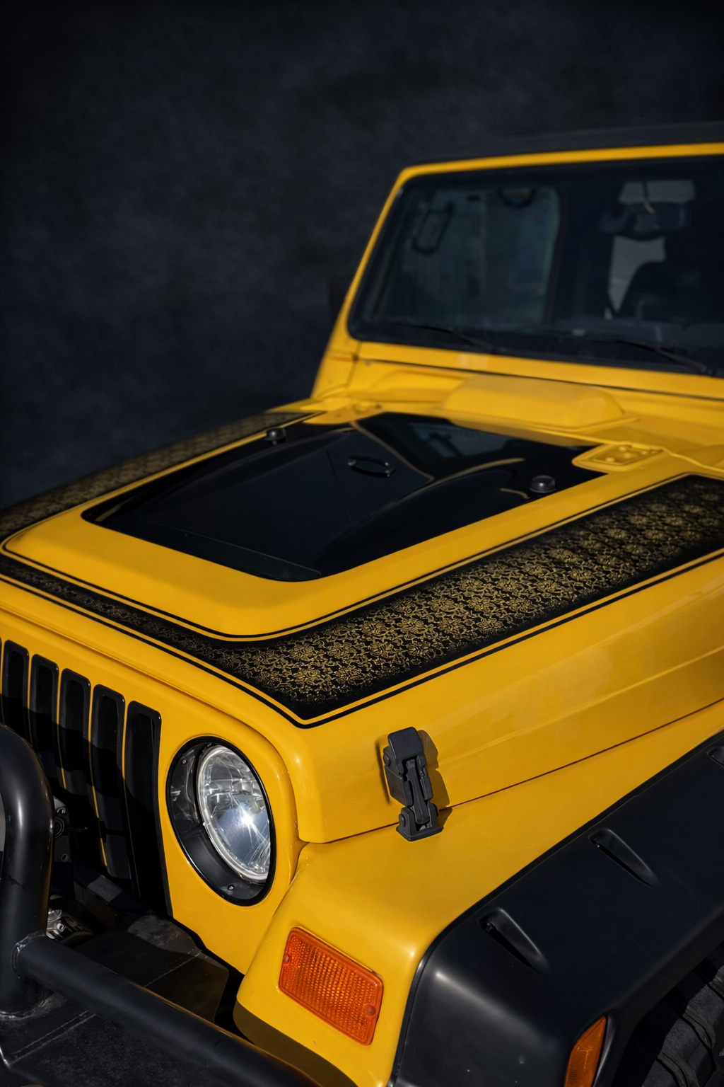 yellow jeep.png
