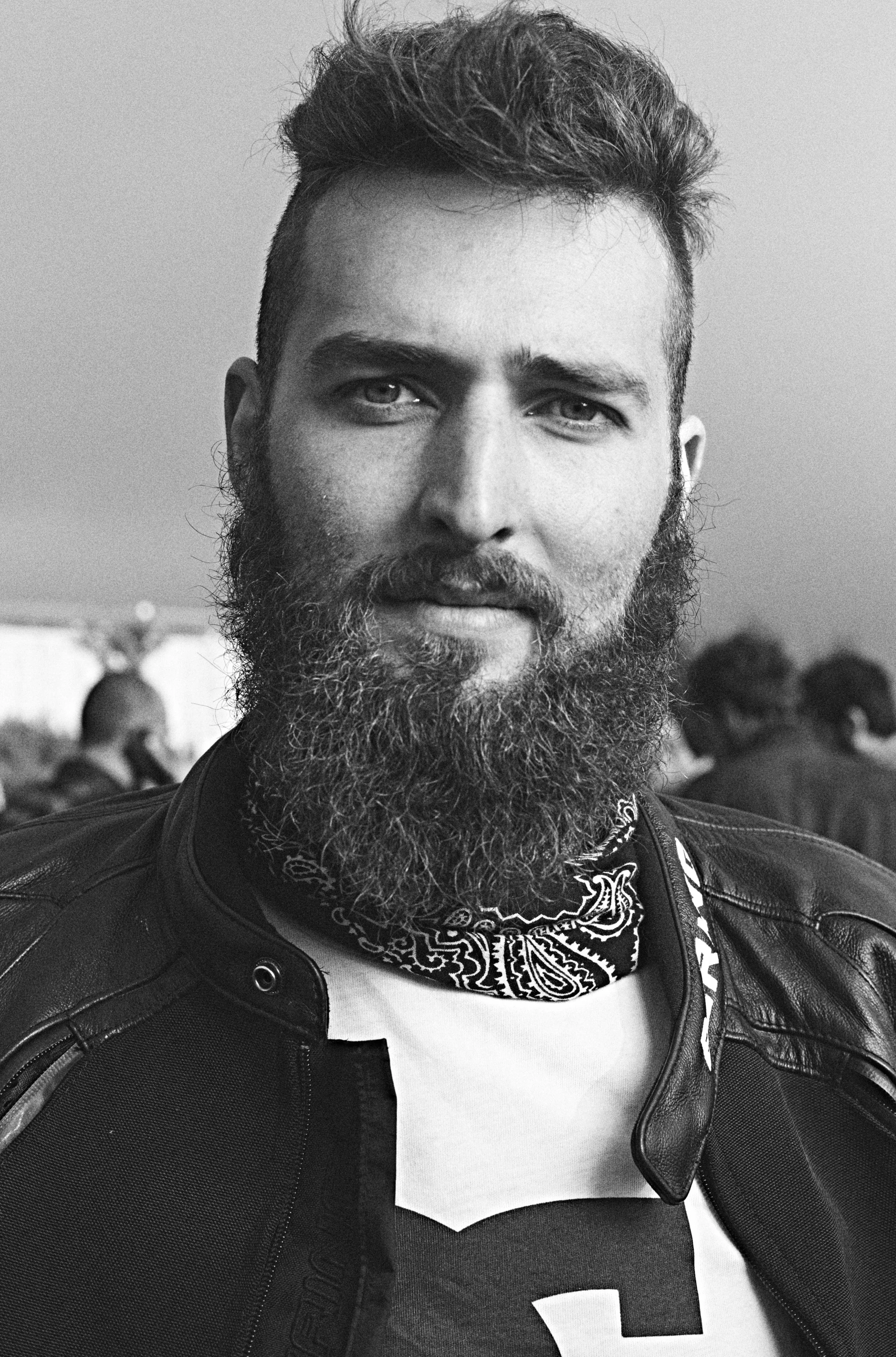 arno-lam-fashion-portrait-wheels-waves-biarritz-0038.jpg
