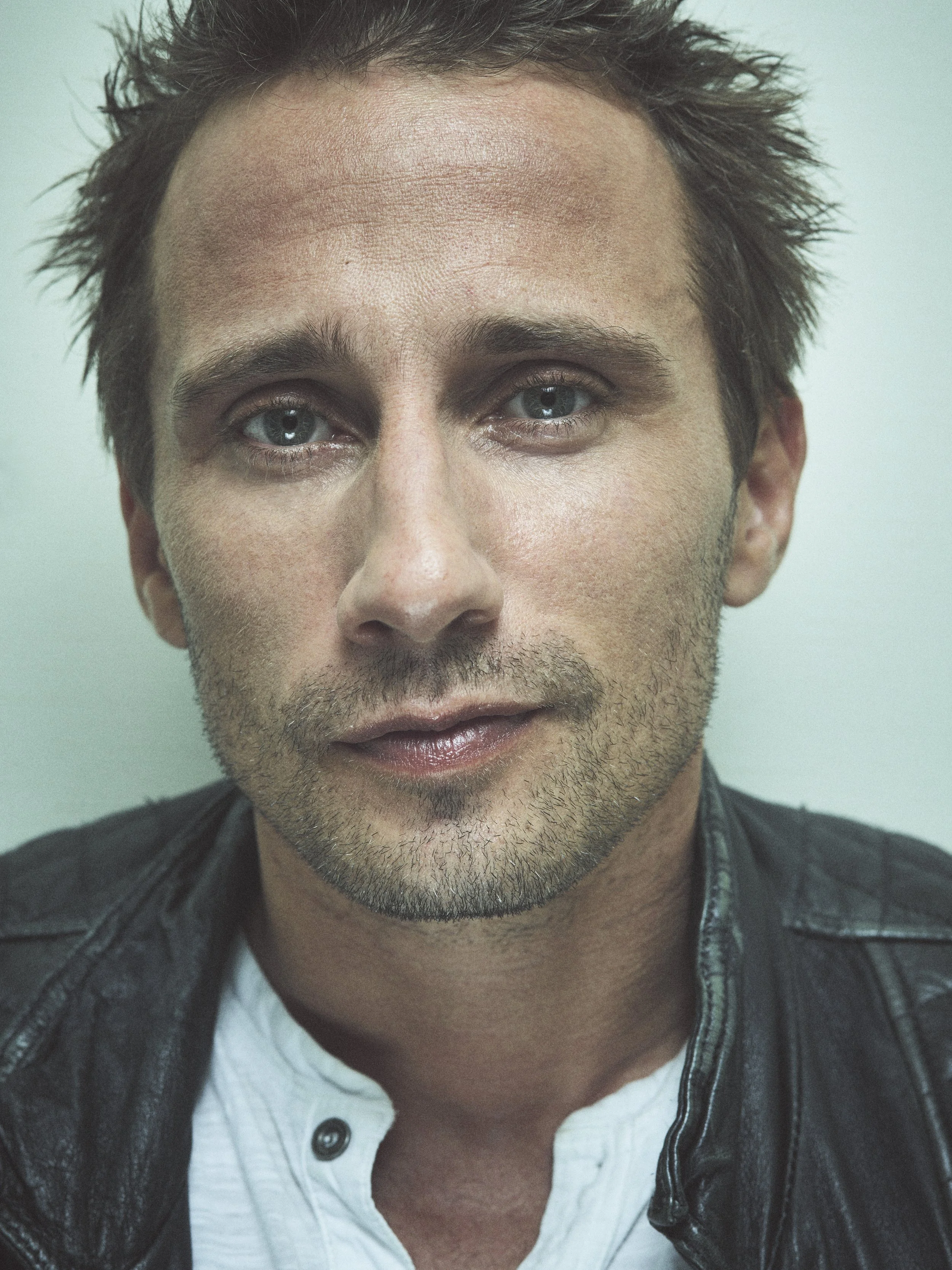 arno-lam-fashion-portrait-paris-matthias-schoenaerts-2025-0004.jpg