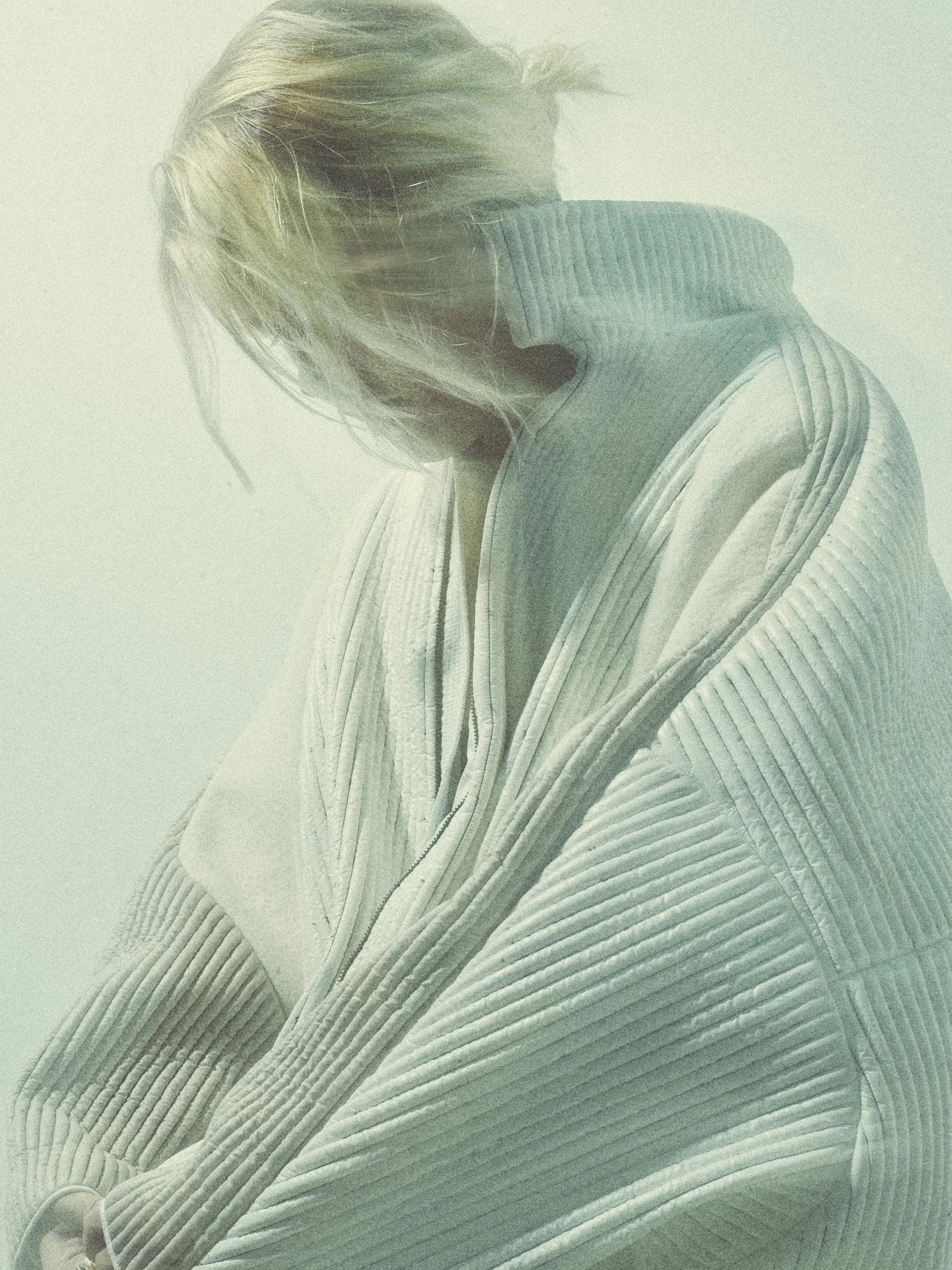 arno-lam-fashion-portrait-paris-zaho-de-sagazan-0002.jpg