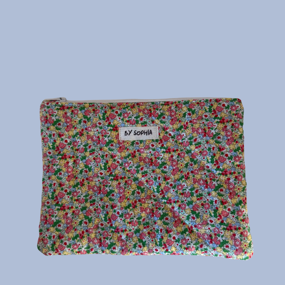 Daphne Essentials Pouch