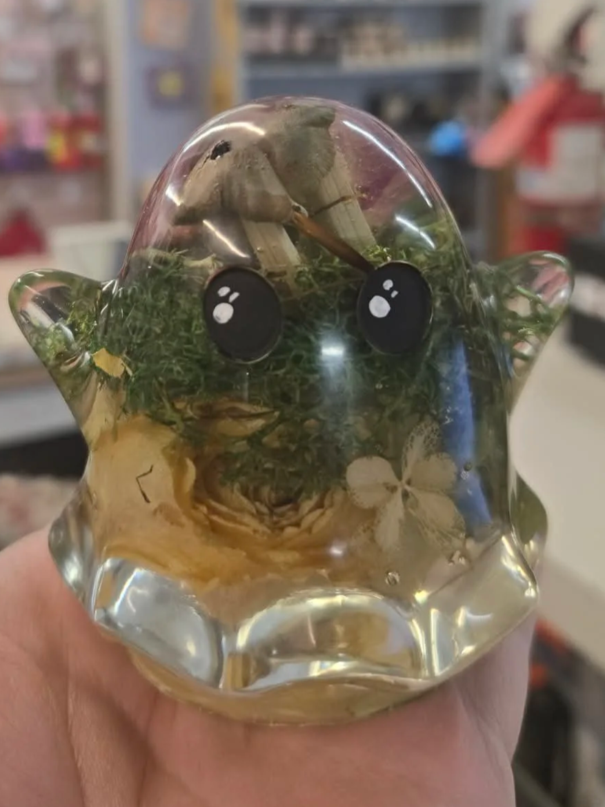Resin Mushroom Ghostie