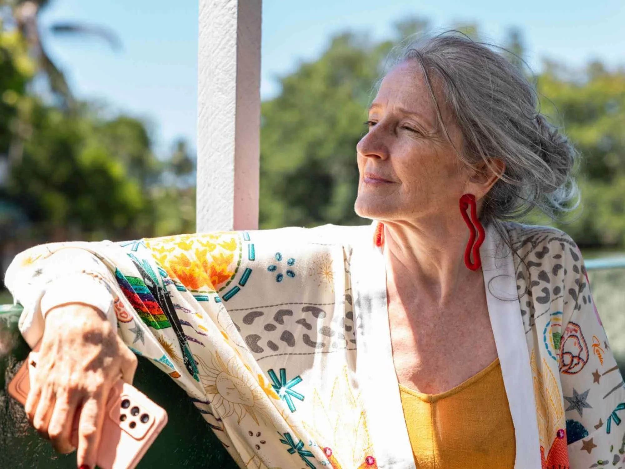 Older adult outdoors representing recovery and brain health in bipolar disorder