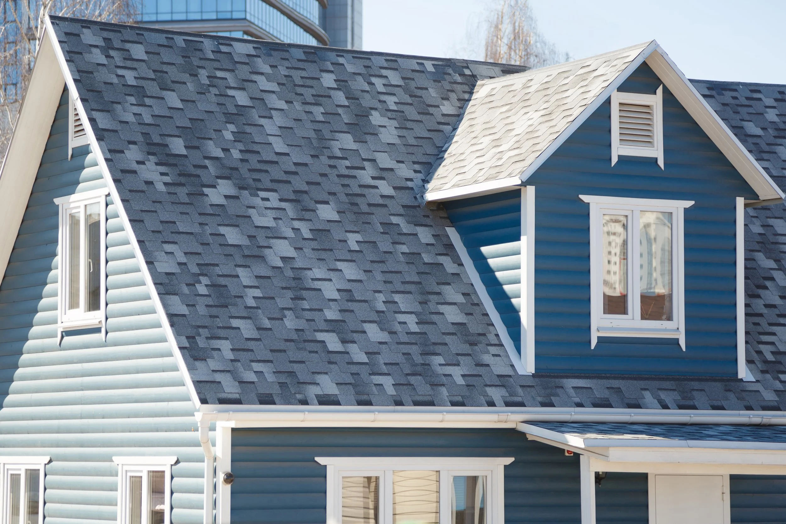 Is It Time to Replace Your Cape Cod Roof or Siding? 7 Signs to Watch For