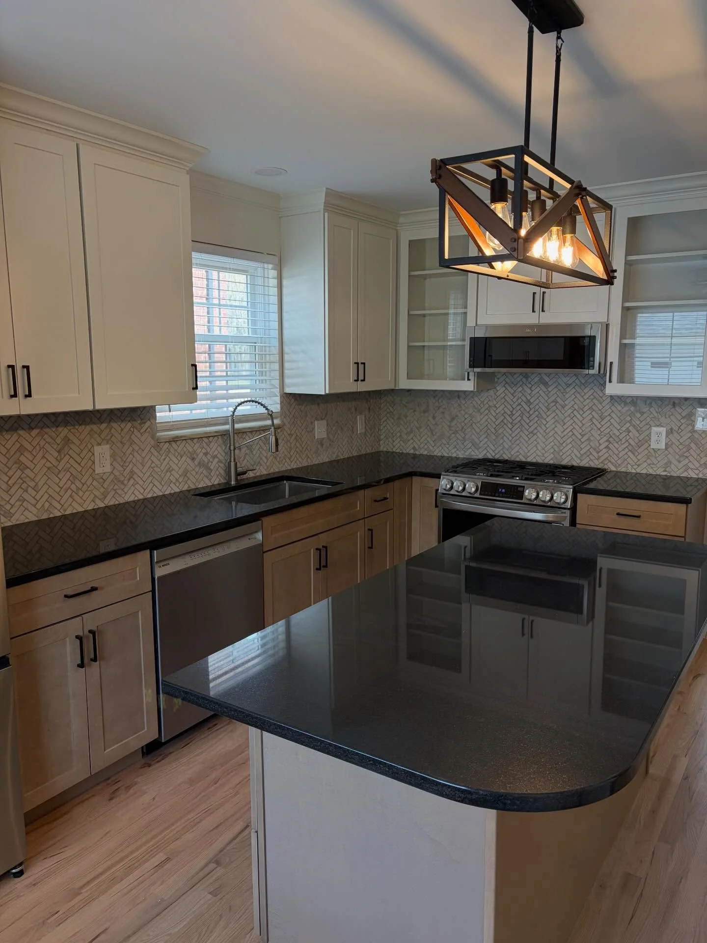 Two toned cabinet scheme came together beautifully