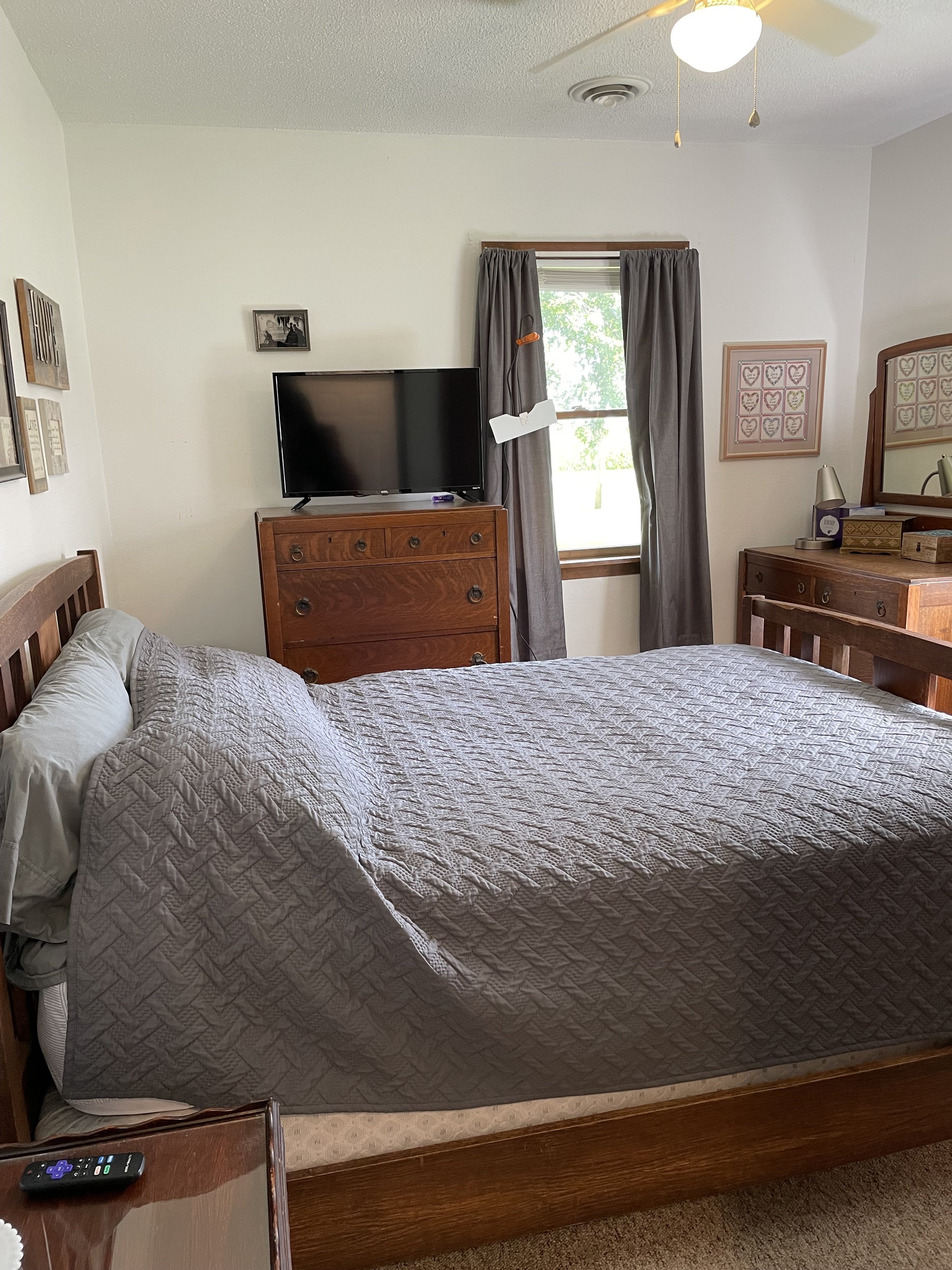 bdrm - Copy.jpg