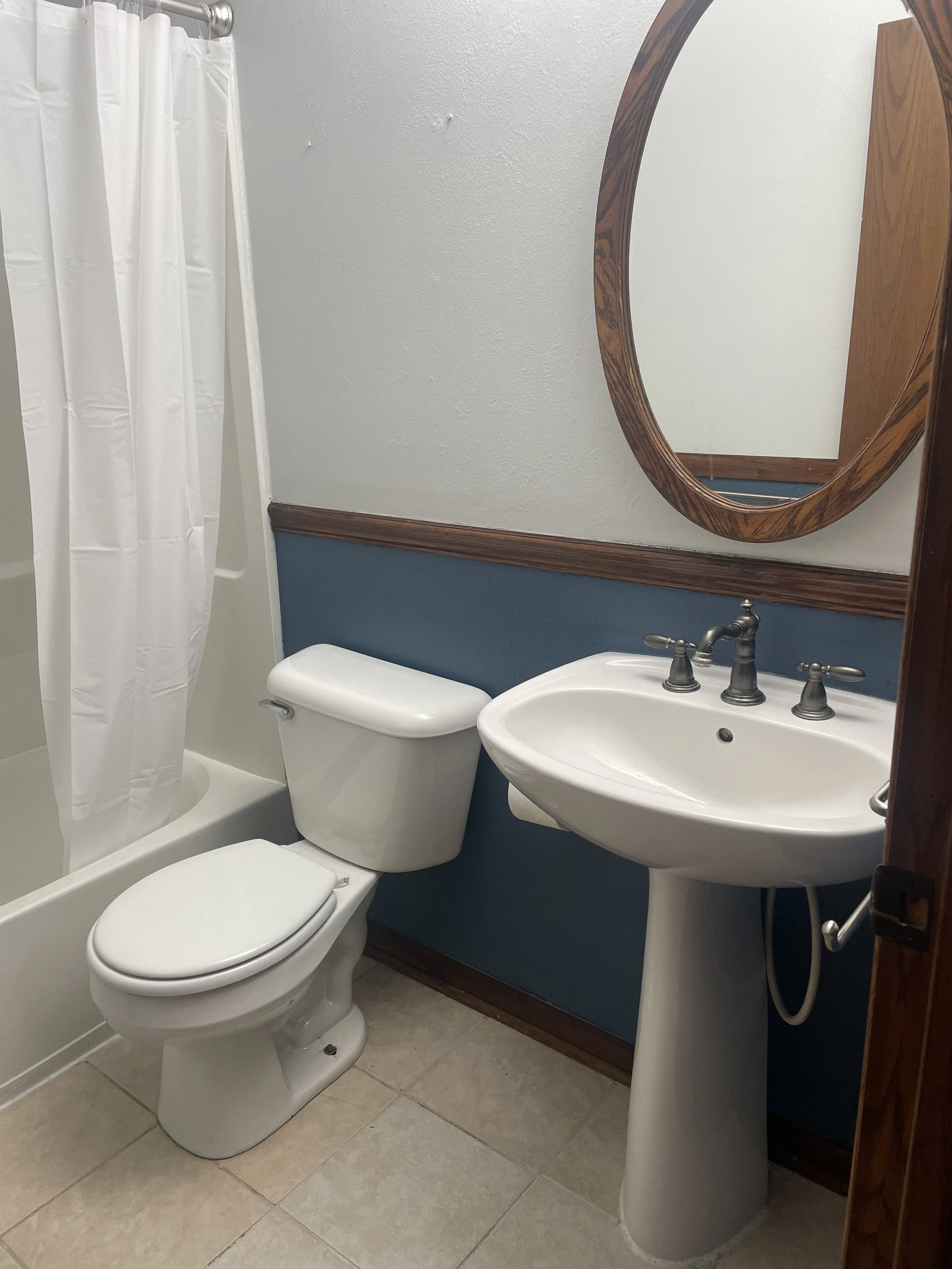 Main bathroom