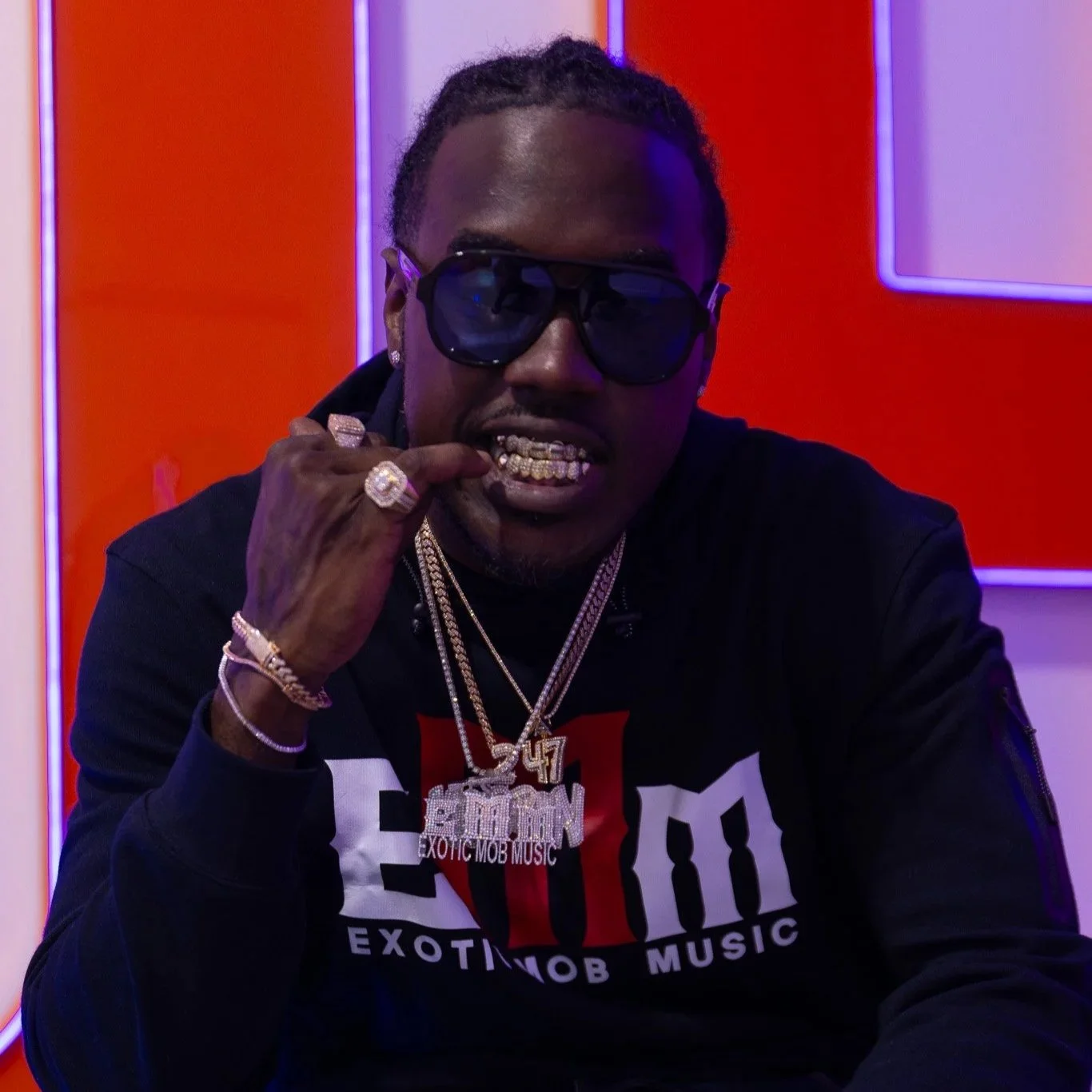 Artist Spotlight: MOBBIN101