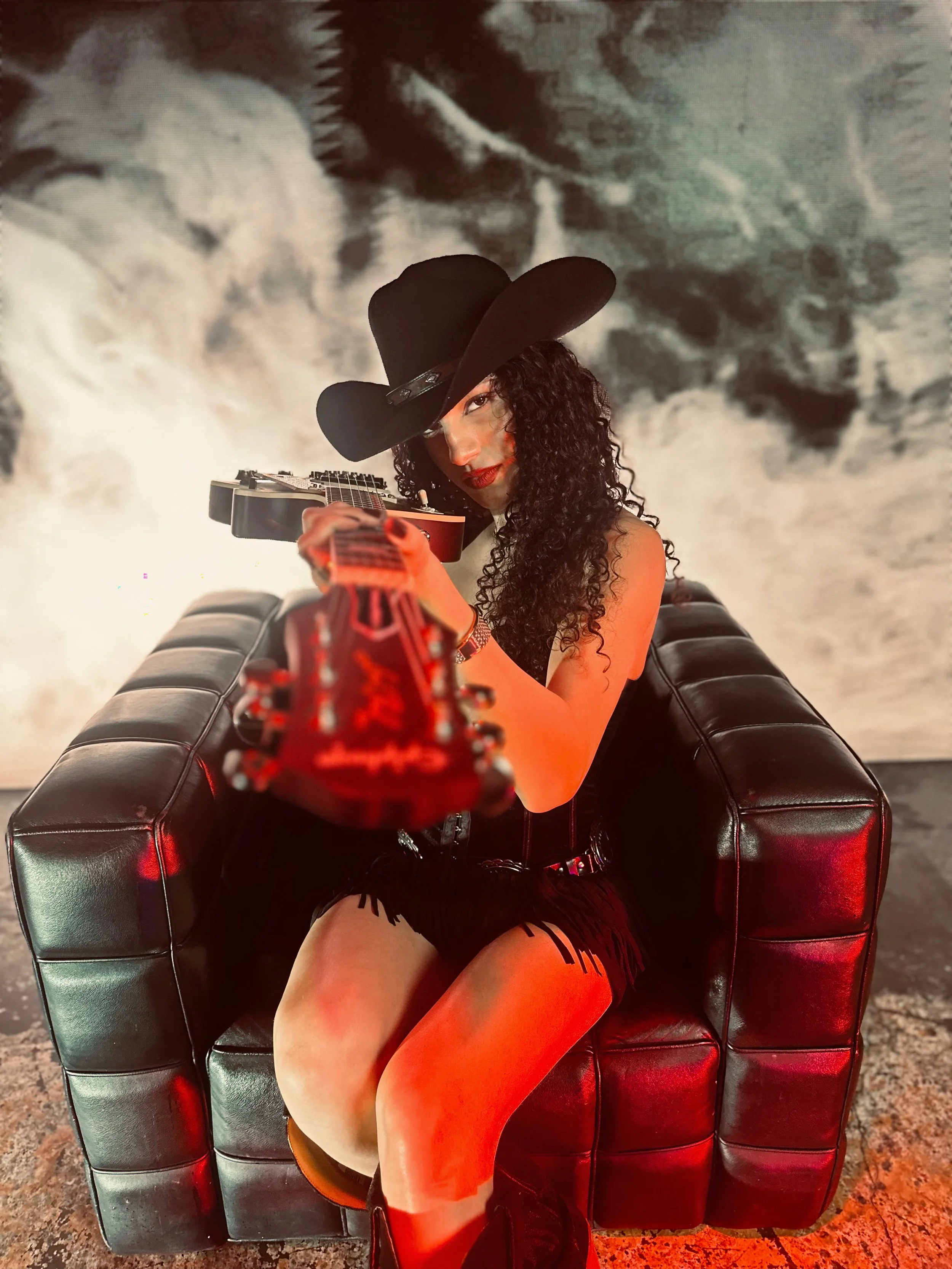 New Release: VITÓRIA FERNANDES - ‘BORA’