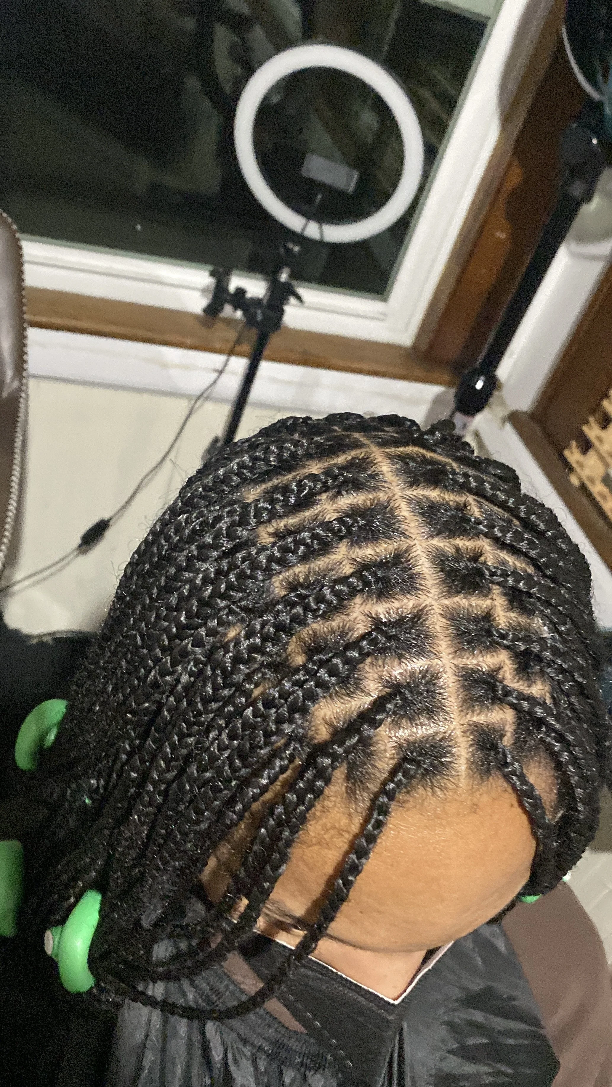 KNOTLESS BRAIDS TOUCH-UP