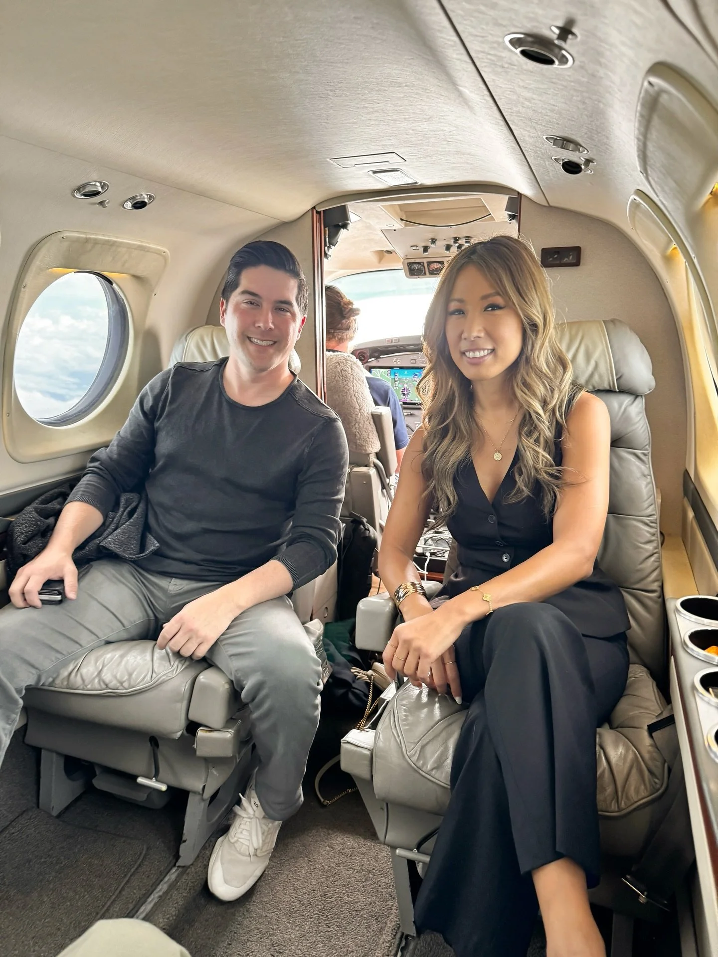 En route to lock in out-of-state hotel real estate deals with @shaneseo. When you roll with people who dream bigger, your entire life starts rising to match their altitude. Surround yourself with people who stretch your thinking, expand your vision, 