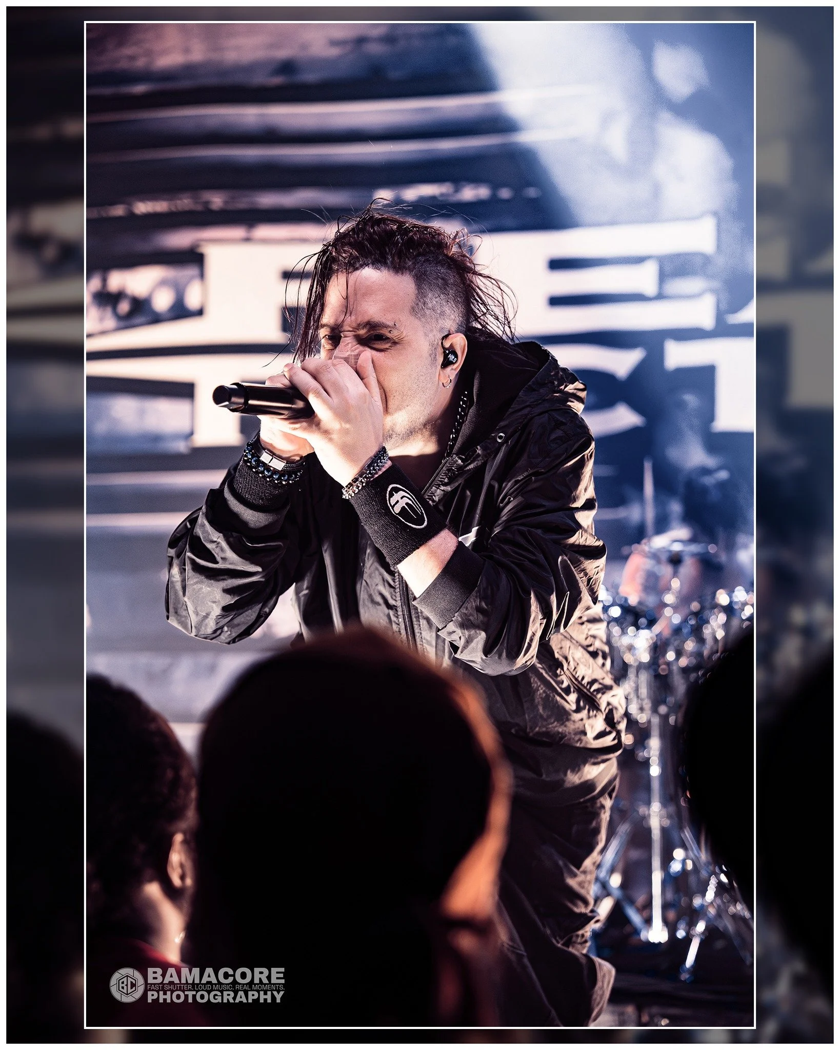 ChatGPT said:Fear Factory closed the night like a steel press&mdash;mechanical precision, massive grooves, and that cold, cybernetic weight. A fitting way to honor 30 years of Demanufacture: relentless, locked-in, and loud.

🎸 @fearfactory &ndash; O