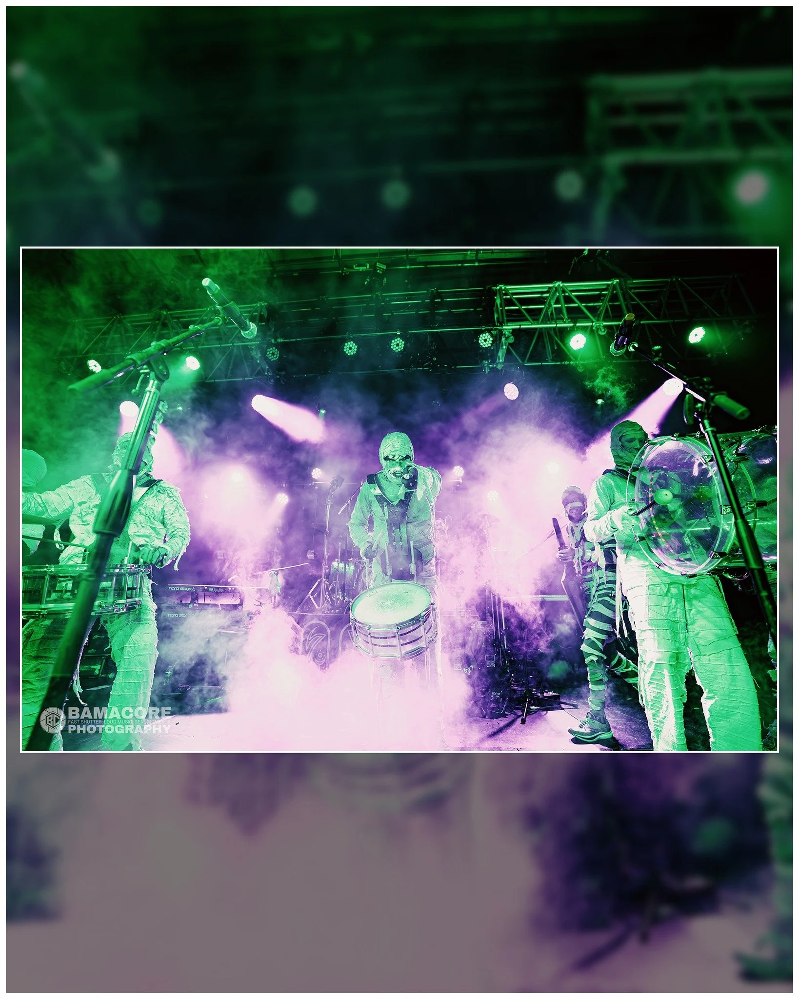 Horn-fueled funk, synchronized grooves, and a full-on party from the first note. Not my usual lane, but I&rsquo;m glad I showed up&mdash;this was pure fun front to back, with percussion breaks, call-and-response, and wall-to-wall smiles.

🎸 @herecom