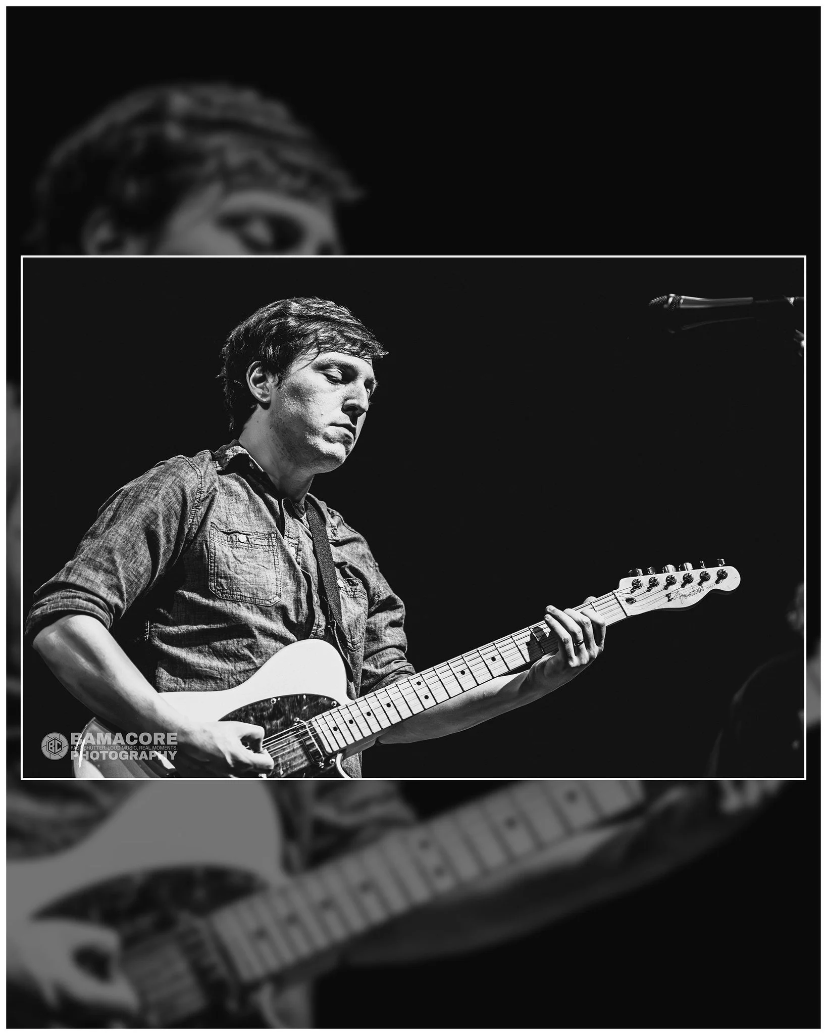 Flowing's &ldquo;Southeastern Emo Twang&rdquo; delivered exactly that&mdash;heart-on-sleeve emo with a southern drawl. Chiming guitars, twang in the melodies, and lyrics that land with a quiet punch. Warm, earnest, and easy to feel.

🎸 @flowingisaba