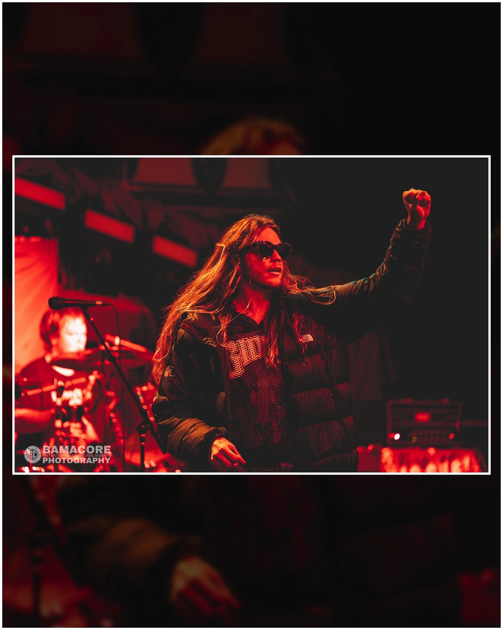 No Cure came out swinging and never hit the brakes. Boots in the air, mic in the front row, bodies moving in waves&mdash;pure, beautiful chaos. These frames barely keep up.

🎸 @nocurestraightedge &ndash; December 20, 2025
📍 @workplaybham &ndash; Bi