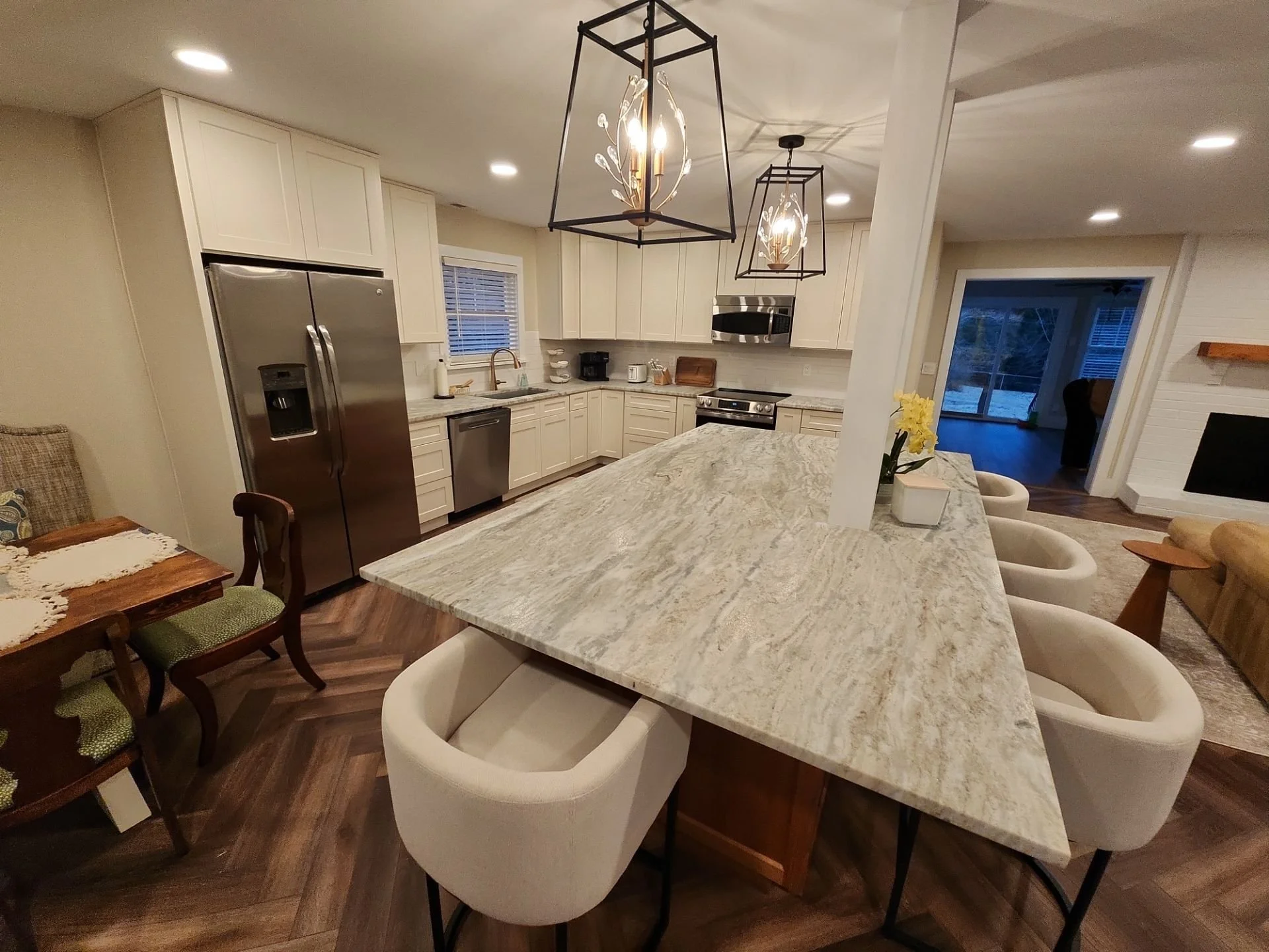 Thinking about giving your kitchen a fresh new look here in Mechanicsville, VA? 🏡✨ We get asked this all the time: &quot;How much does a kitchen remodel cost?&quot; At Viking Building Solutions, we&rsquo;ve helped lots of local homeowners bring thei