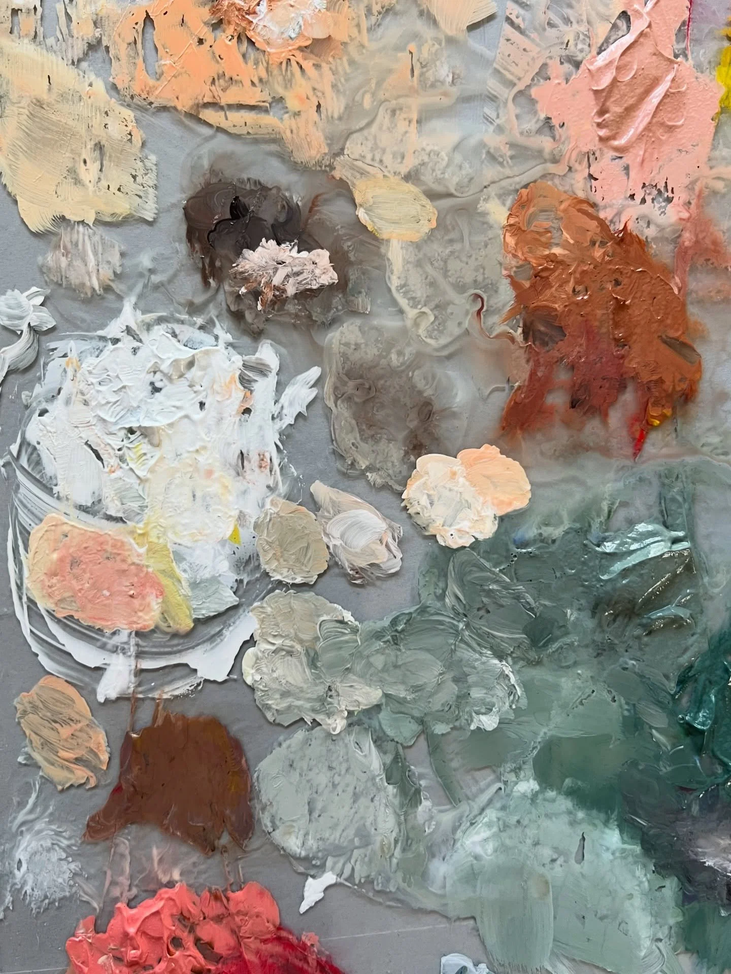 this had to take a place on my grid because it&rsquo;s just too beautiful. planning a month full of painting with these colors 😍