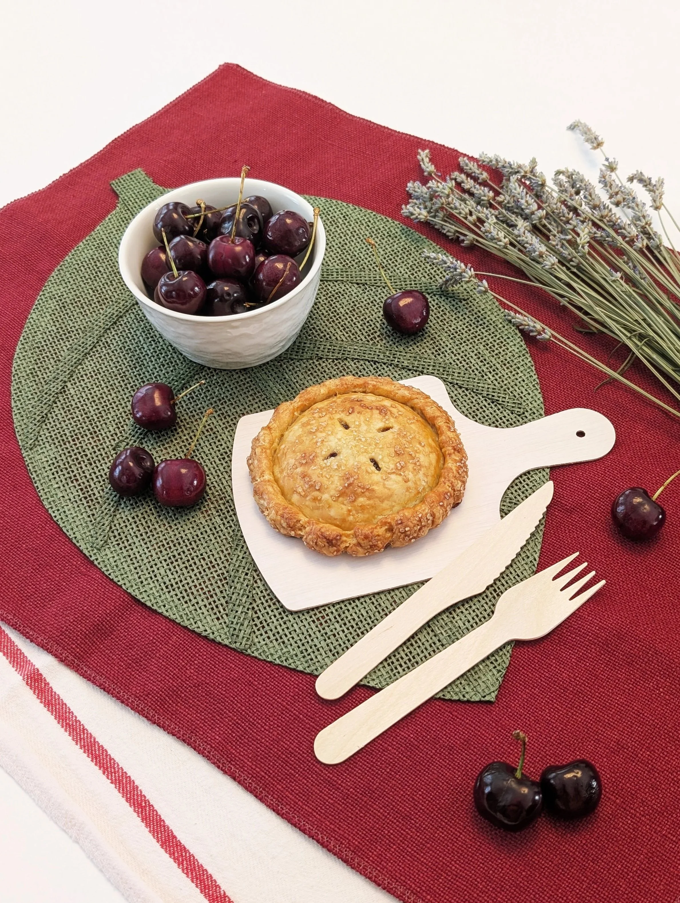 Hand+Pies_Cherry_styled_01.jpg