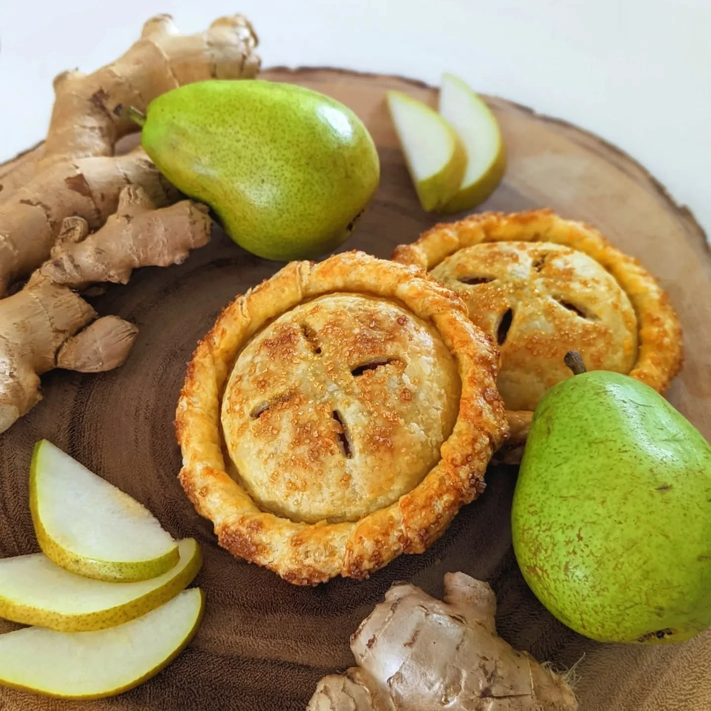 New flavor available at our Dec 23 Holiday Pop Up next week: Pear Ginger Hand Pies 🍐 One more week to place your pre-orders by Dec 19! Order at the link in bio or DM us! Or risk coming in late to your favorite flavor sold out 👀

Pear trees need an 