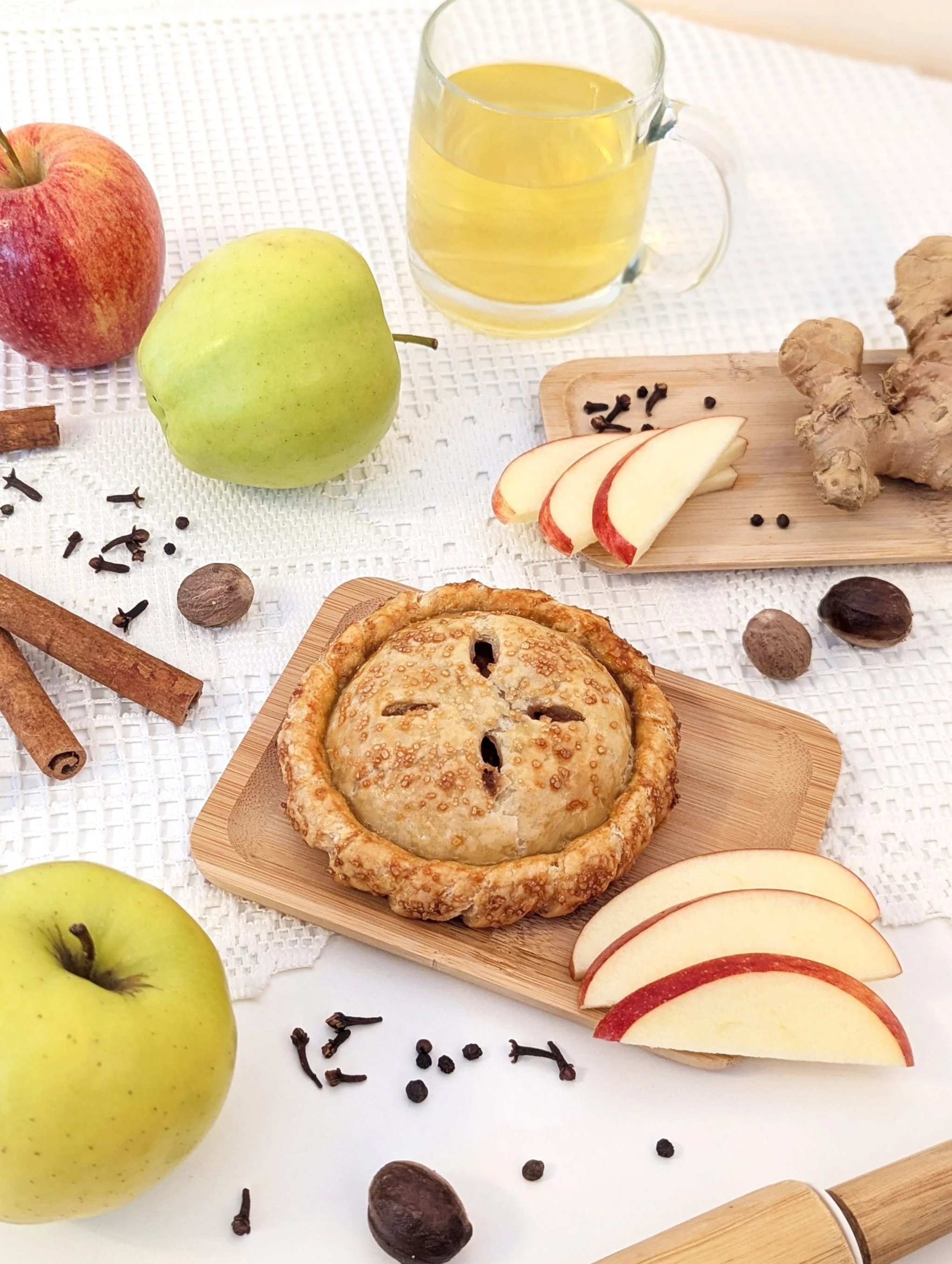 Spiced Apple Hand Pie (1 pc)