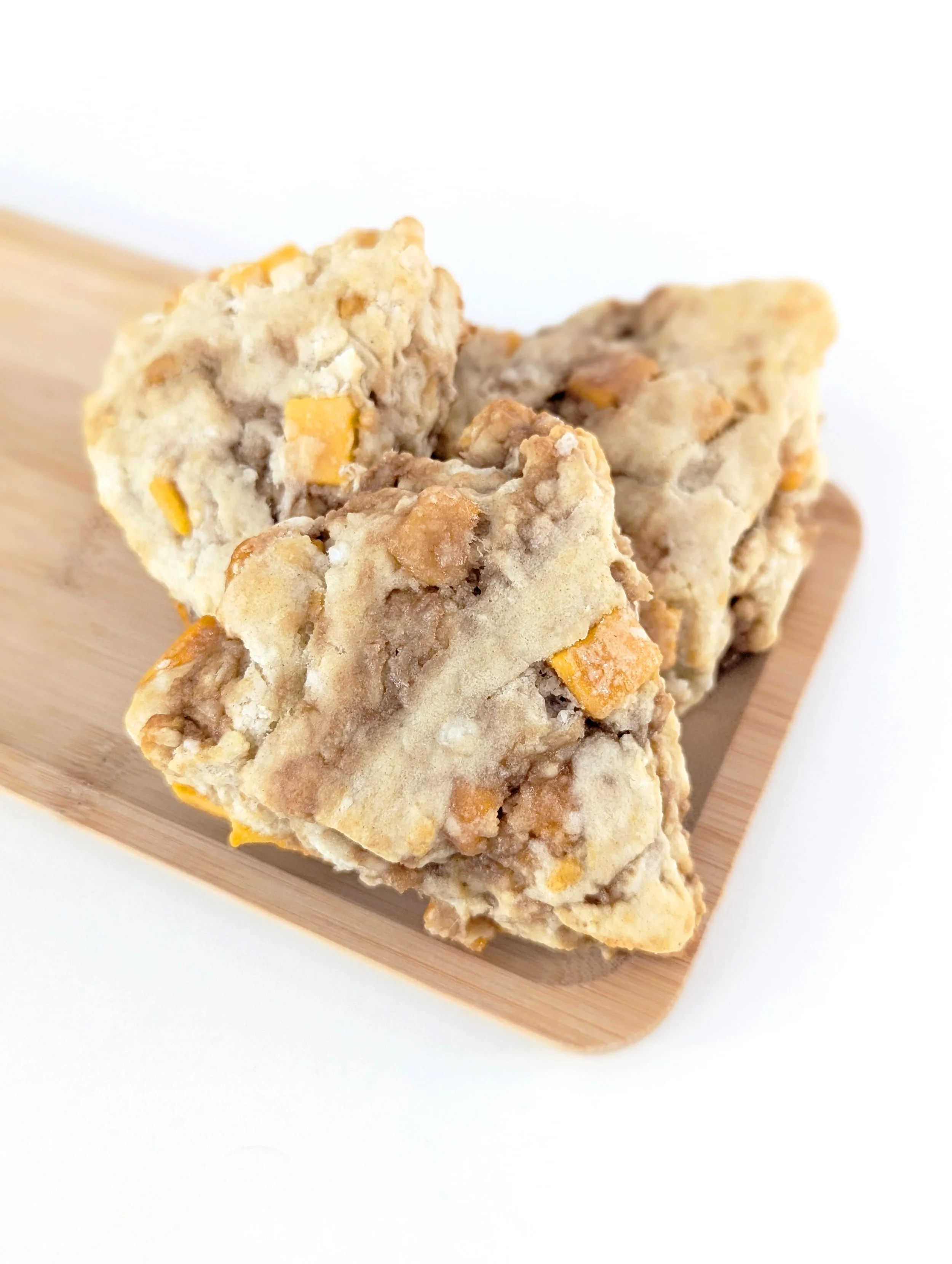 Scones_Mango Coconut_on tray_01.jpg