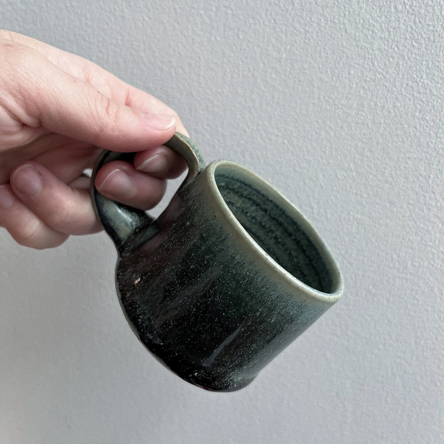 Pulled this espresso cup (1 of 4) from the gas kiln last night and couldn&rsquo;t resist a quick photo. It&rsquo;s been such a big year of learning. I wrapped up my gas kiln apprenticeship, became a captain, and completed 12 gas kiln firings in the p