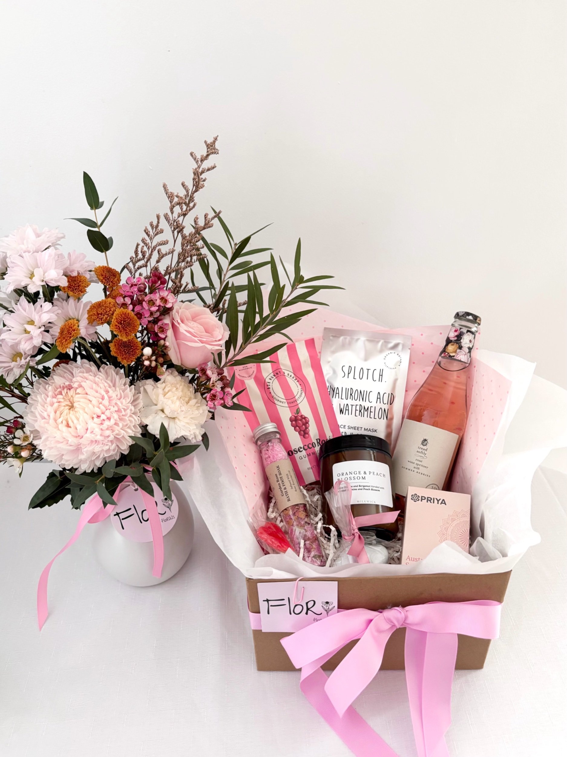 Blush and Bloom Gift Box - Flor Florals - Cairns Florist, Flower Delivery Cairns - ,Same day flower delivery Cairns.