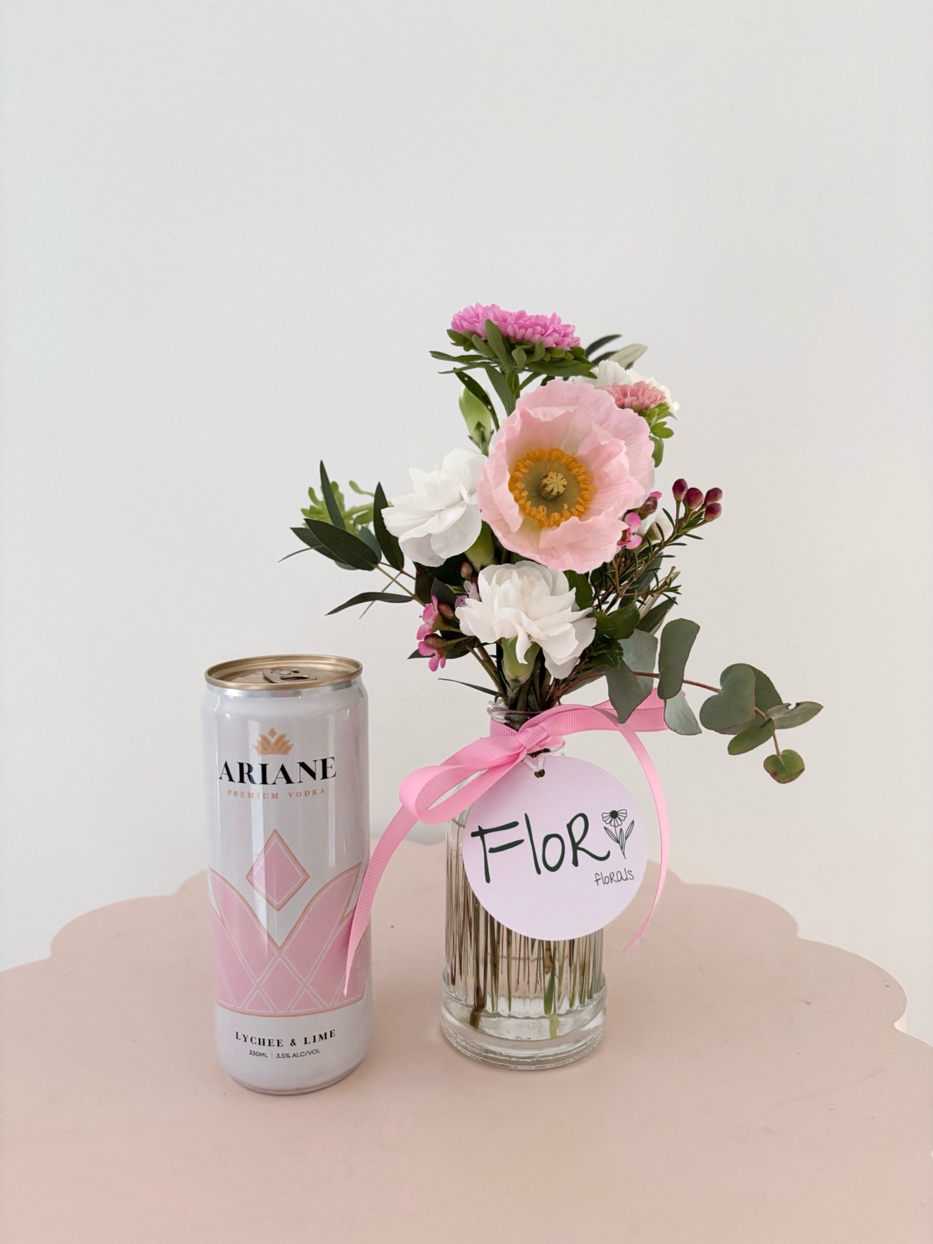 The weekend starter - Flor Florals - Cairns Florist, Flower Delivery Cairns - ,Same day flower delivery Cairns.