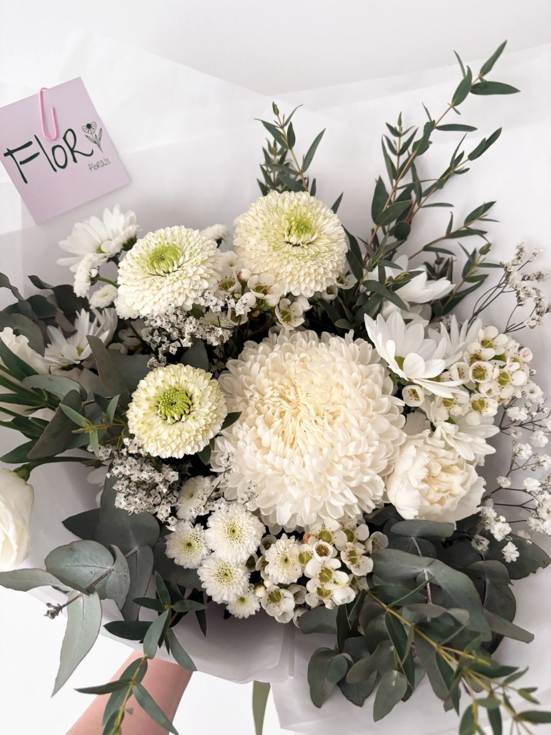 Signature Whites - Flor Florals - Cairns Florist, Flower Delivery Cairns - ,Same day flower delivery Cairns.