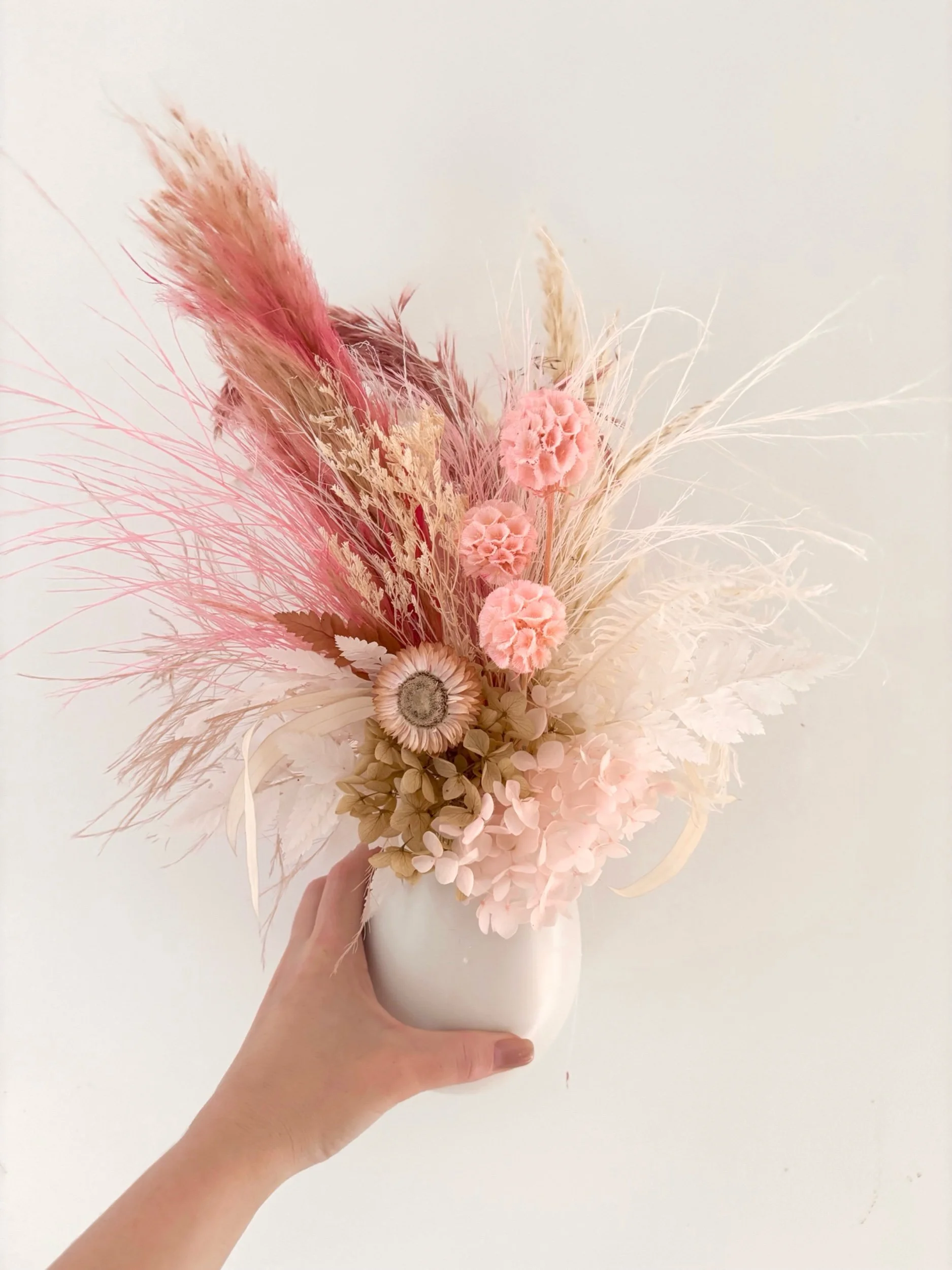 Blush Pink dried arrangement - Flor Florals - Cairns Florist, Flower Delivery Cairns - ,Same day flower delivery Cairns.