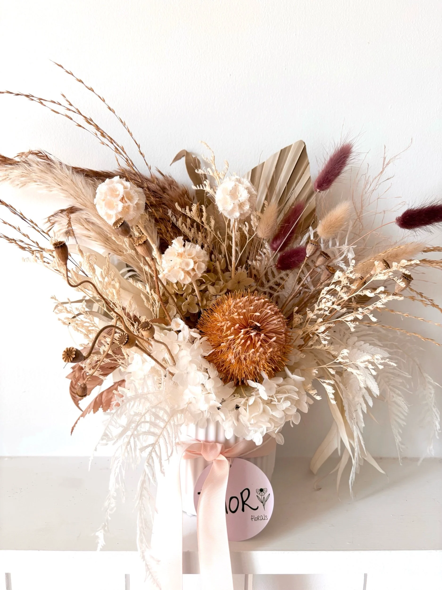 Neutral Dried Arrangement - Flor Florals - Cairns Florist, Flower Delivery Cairns - ,Same day flower delivery Cairns.