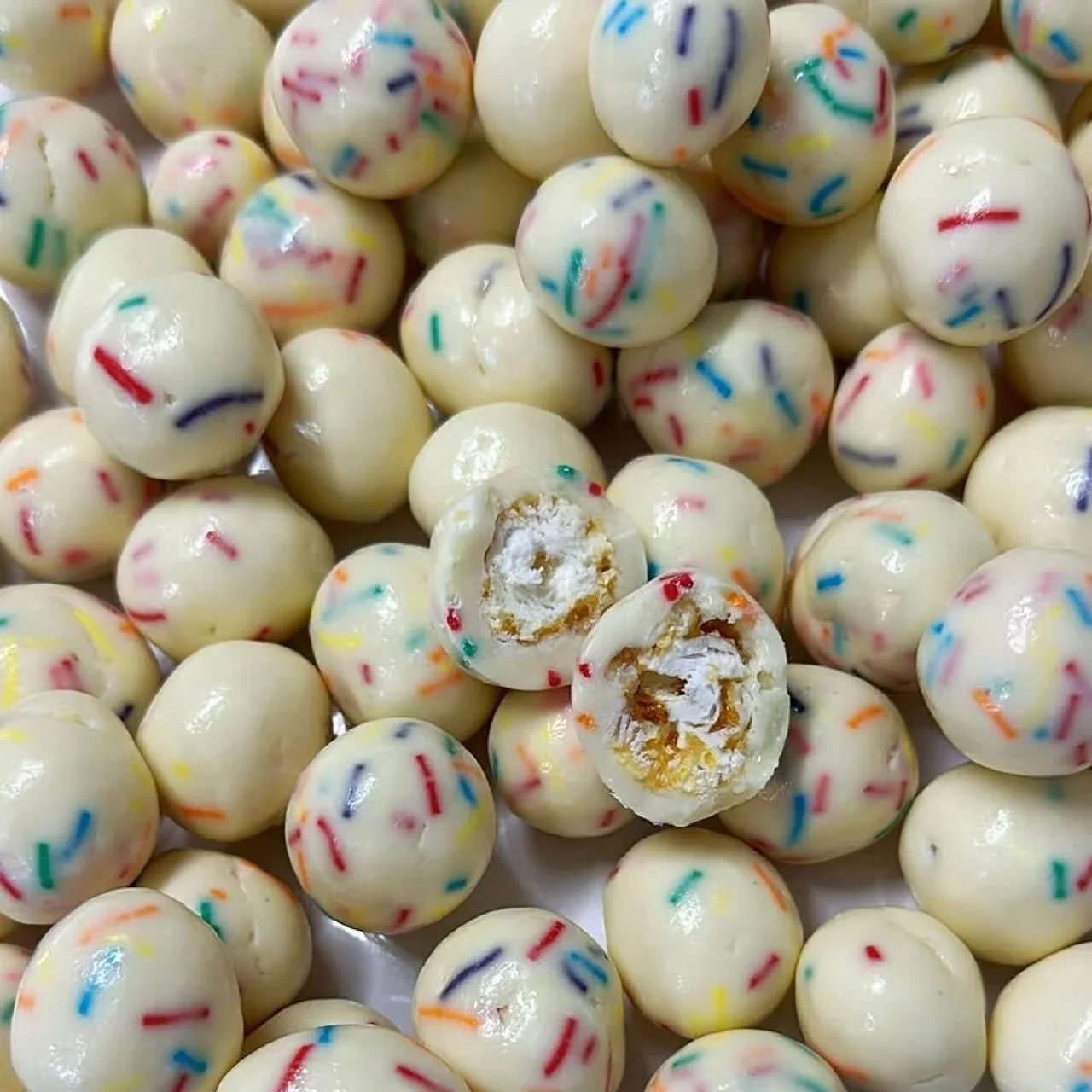 White Choc Confetti Popcorn - New Farm Confectionary - Flor Florals - Cairns Florist, Flower Delivery Cairns - ,Same day flower delivery Cairns.
