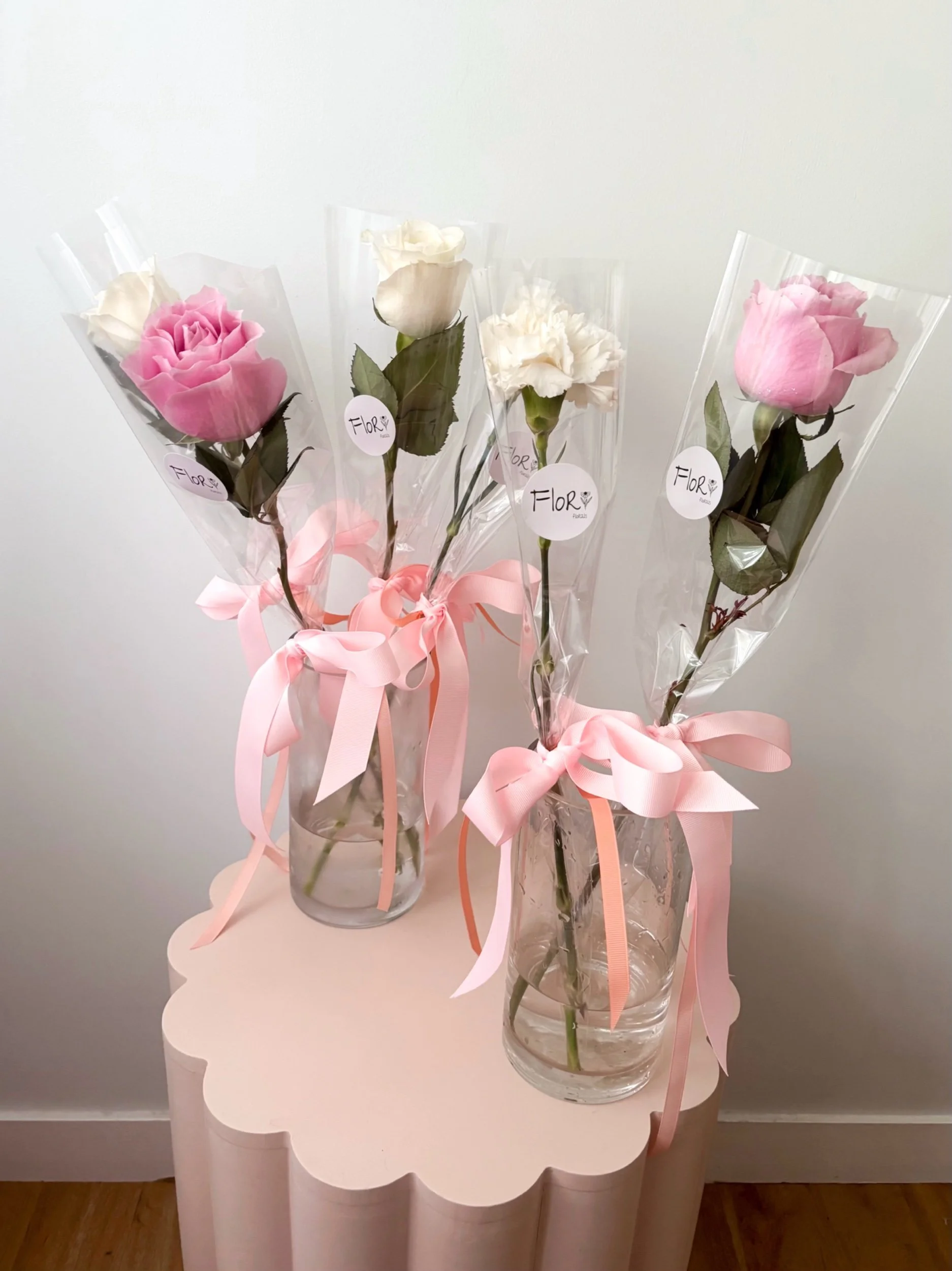 Single Bloom - Flor Florals - Cairns Florist, Flower Delivery Cairns - ,Same day flower delivery Cairns.