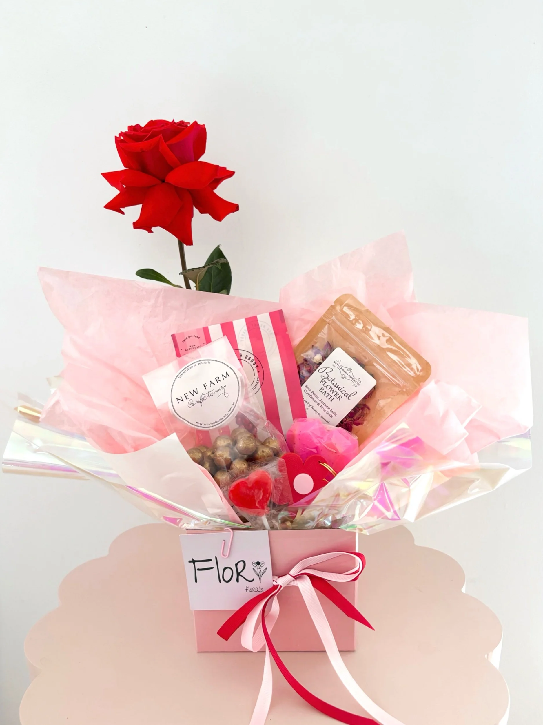 VALENTINE’S DAY - gift box!