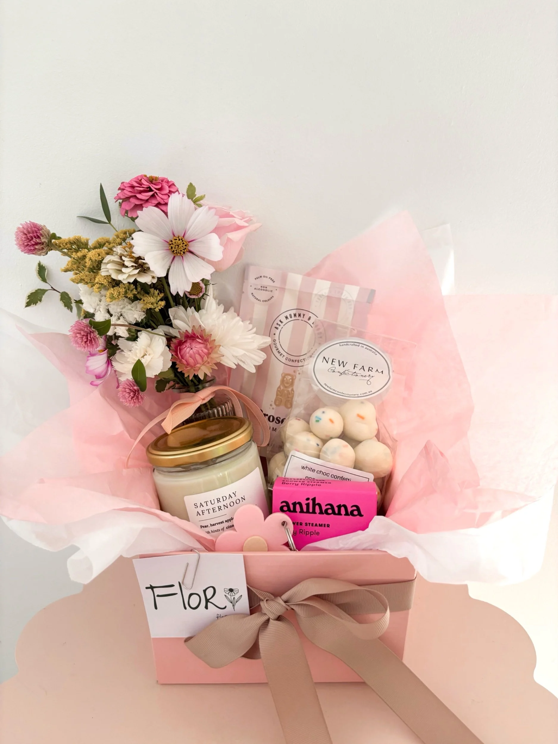 MOTHER'S DAY Blush gift box 🌸 - Flor Florals - Cairns Florist, Flower Delivery Cairns - ,Same day flower delivery Cairns.