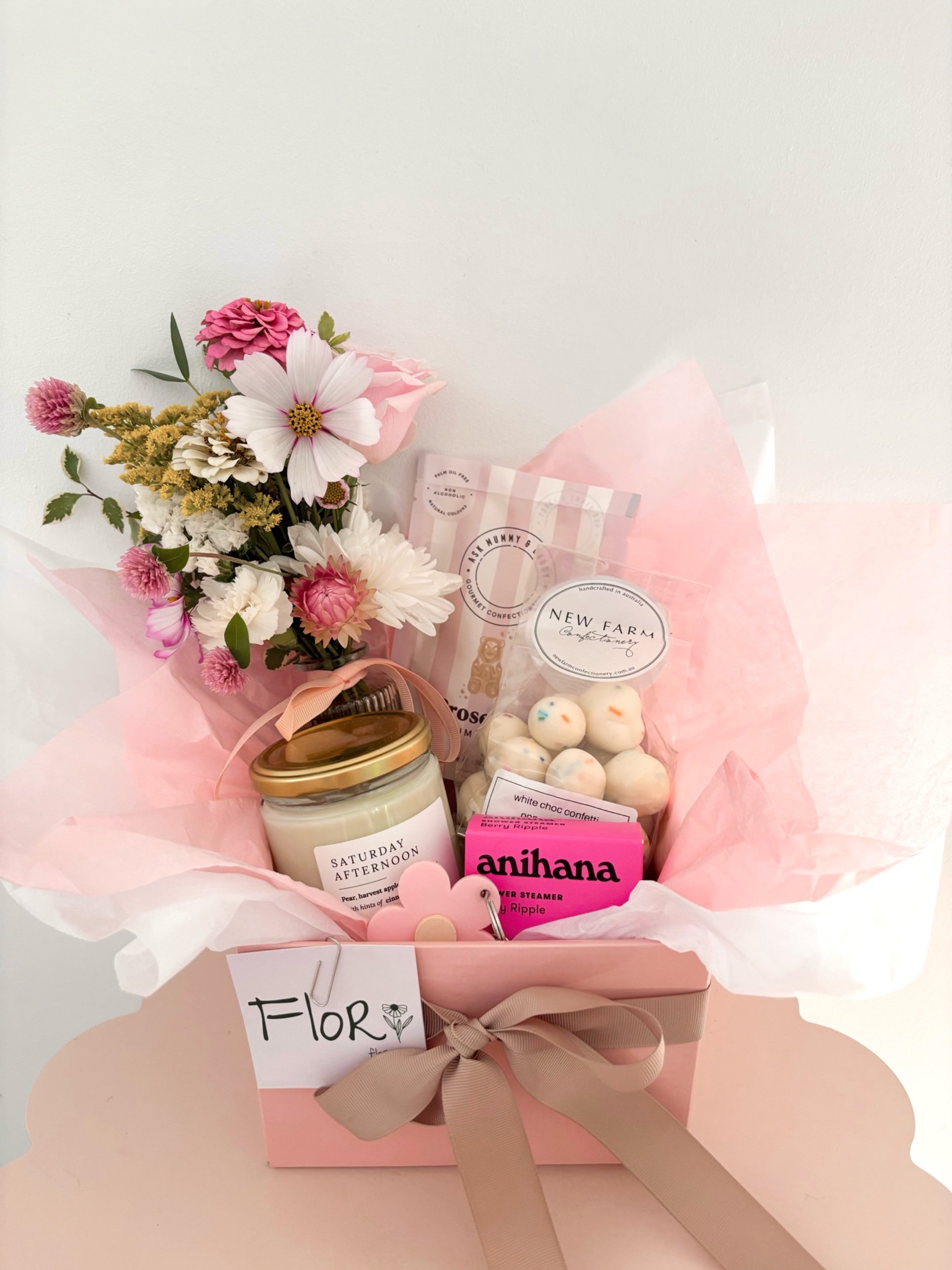 MOTHER'S DAY Blush gift box 🌸 - Flor Florals - Cairns Florist, Flower Delivery Cairns - ,Same day flower delivery Cairns.
