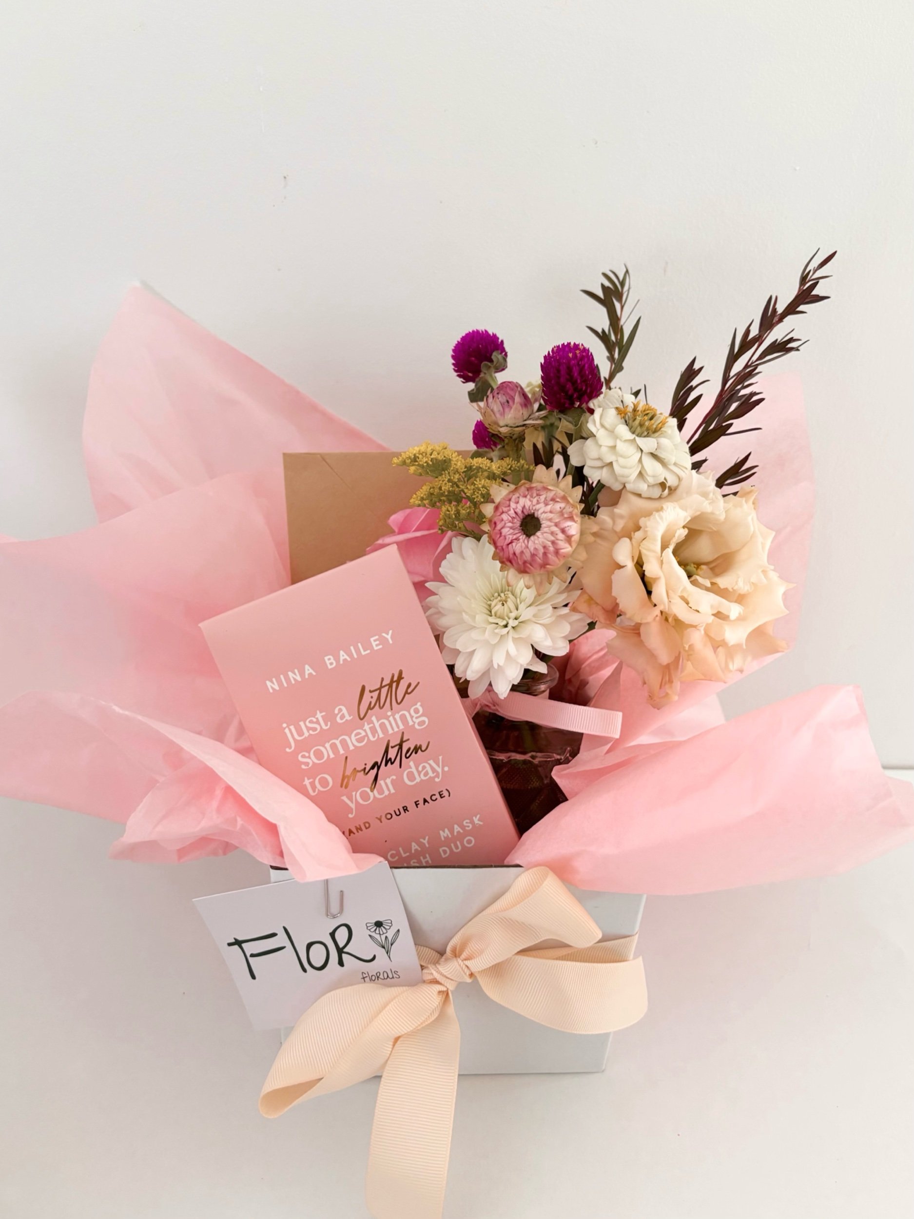 MOTHER'S DAY Mini bloom gift box - Flor Florals - Cairns Florist, Flower Delivery Cairns - ,Same day flower delivery Cairns.