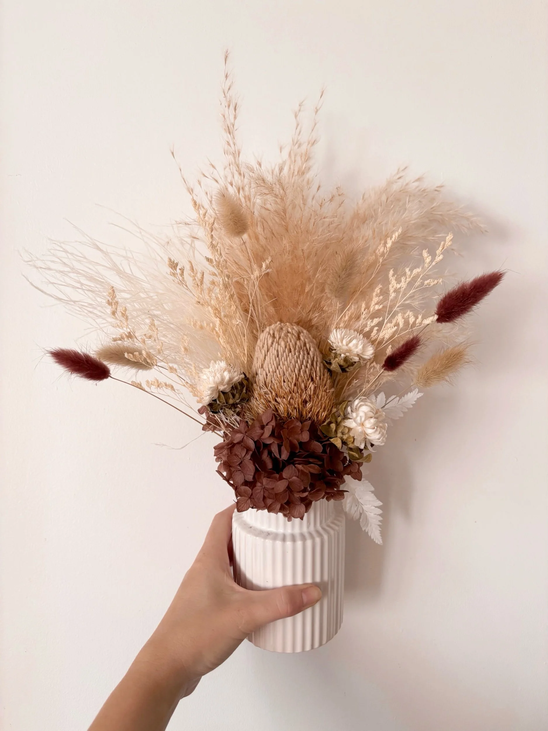 Mocha Dried Arrangement - Flor Florals - Cairns Florist, Flower Delivery Cairns - ,Same day flower delivery Cairns.