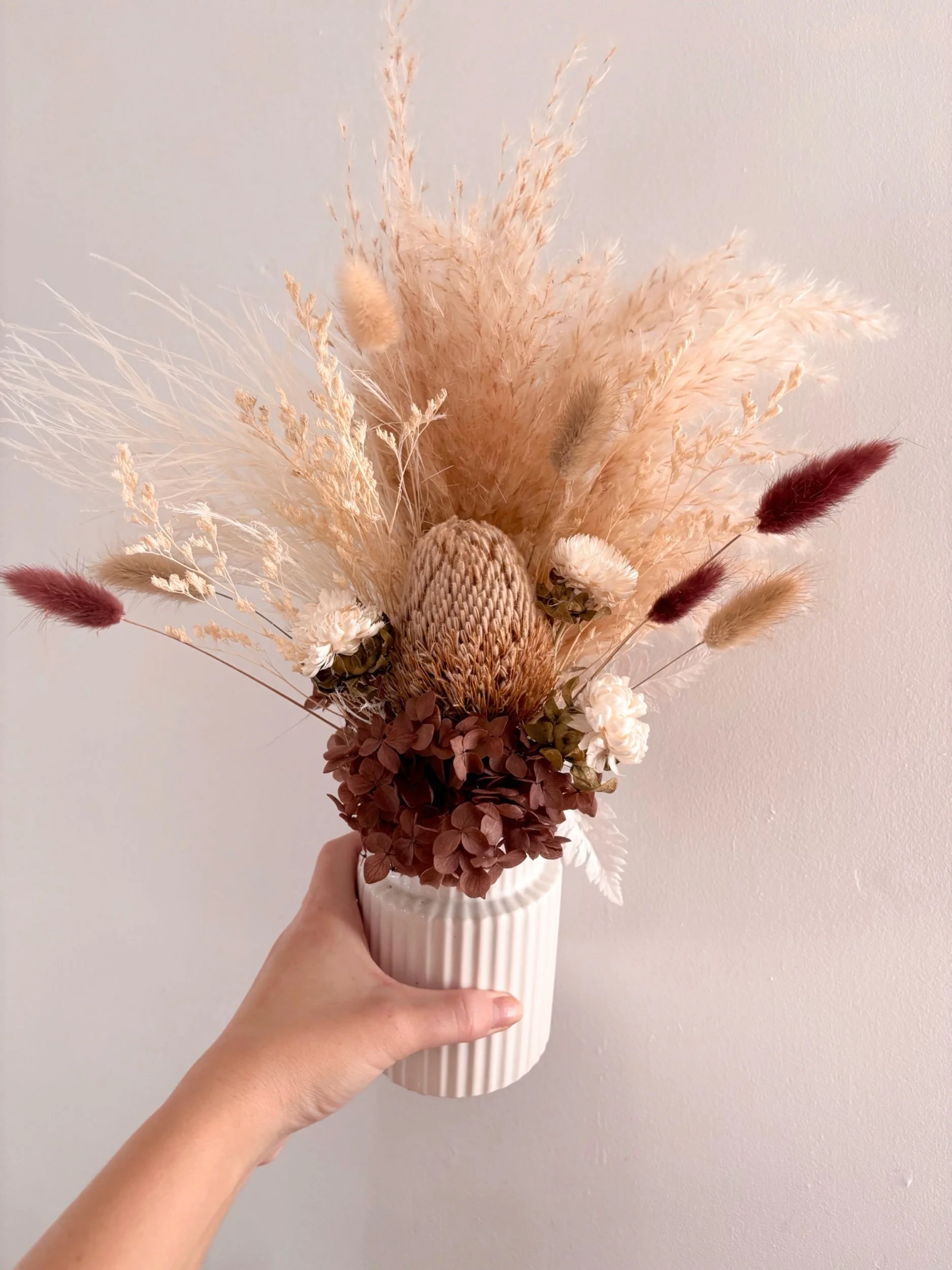 Mocha Dried Arrangement - Flor Florals - Cairns Florist, Flower Delivery Cairns - ,Same day flower delivery Cairns.