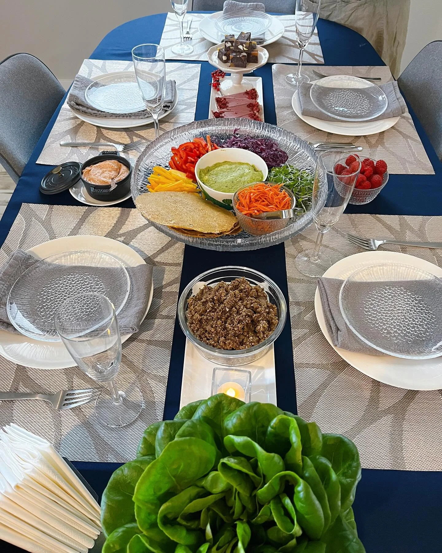 【チャリティーLesson開催しました】
 
 
昨日自宅での対面ロースイーツLessonを開催しました。
お集まりいただいた皆さま、本当にありがとうございました。
収益を能登半島地震の被災支援に使わせていただきます。
 
 
昨日のLessonでは
もう、お腹が痛くなるくらい笑った、、、！
表情筋を使いまくったので、今朝はいつもより小顔！？と思うくらい（笑）

ご参加くださった女性たちのエネルギーがとてもイキイキしていて、
笑って過ごせる時間も当たり前のことではなく、とても有り難いことなのだと