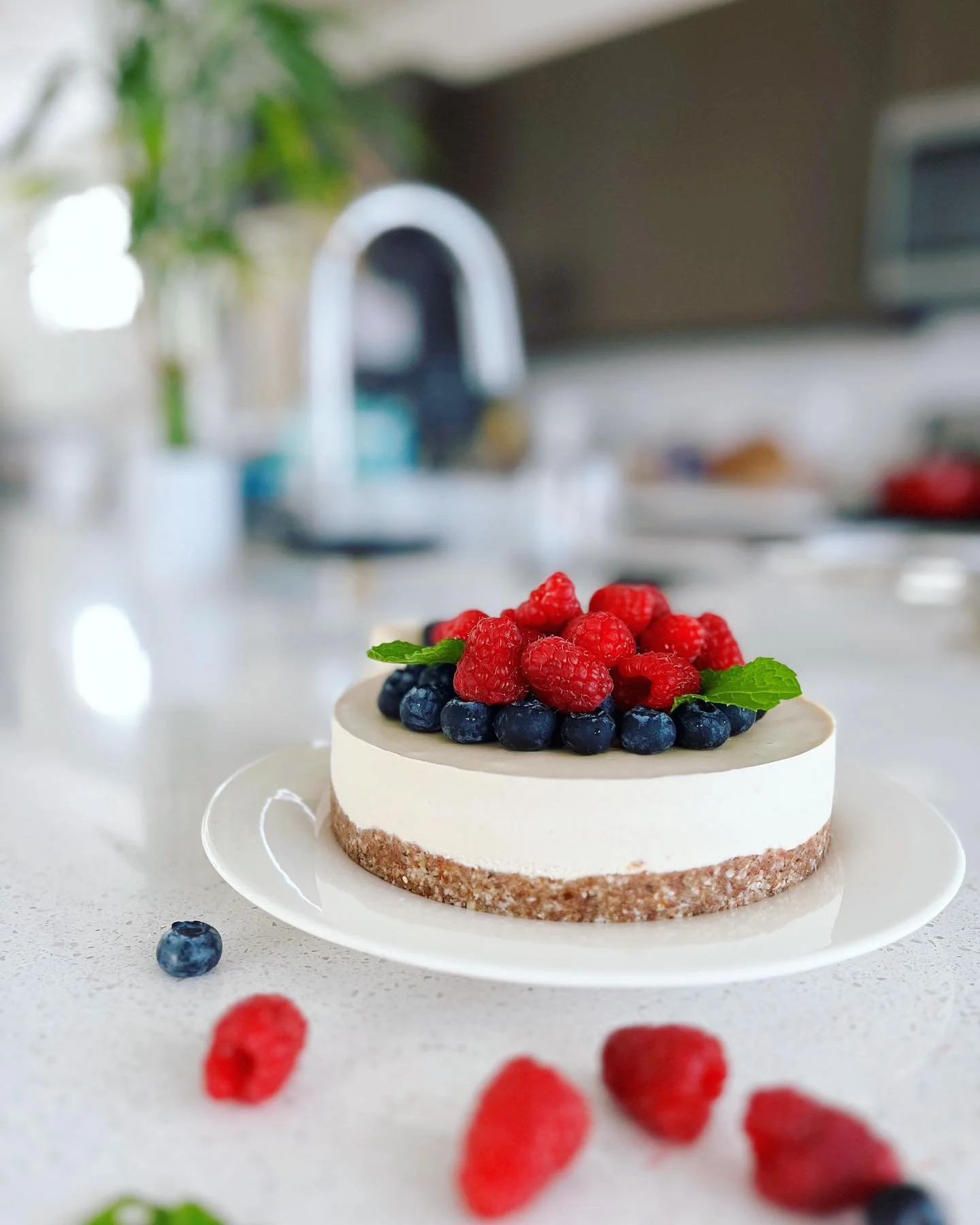 【現在地を知ること】

先週久しぶりに、大量に血を抜いてきました！

ずっとWaitlistだったFunctionから登録できますよ〜と連絡をいただき
ついに血液検査へ行ってきました。しかも2回。

機能性医学を一躍有名にしたマーク・ハイマン医学博士（Dr. Mark Hyman）が共同ファウンダーになっているFunction。アメリカの通常の血液検査の約8倍もの血液を採取し、様々なテストをします。
 
 
なんでそんなことするの？と思われるかもしれません。
 
 
もうね、ただただ身体のことを