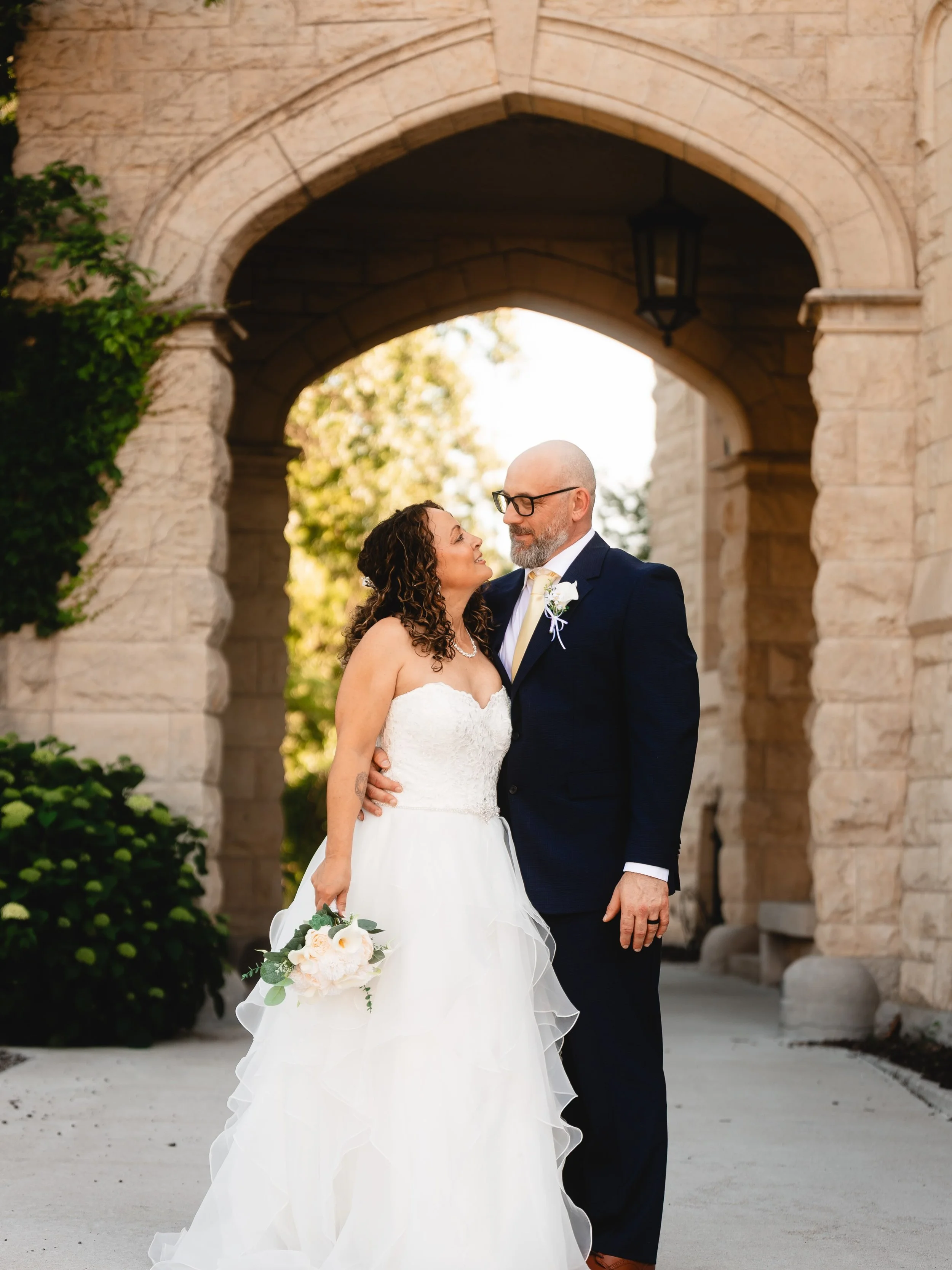 Brian &amp; Jessica had a quick elopement at Joslyn Castle, but that doesn&rsquo;t mean we couldn&rsquo;t get stunning, timeless photos for them ✨

It was a special day brought together with the help of family, friends, and loved ones. We are blessed