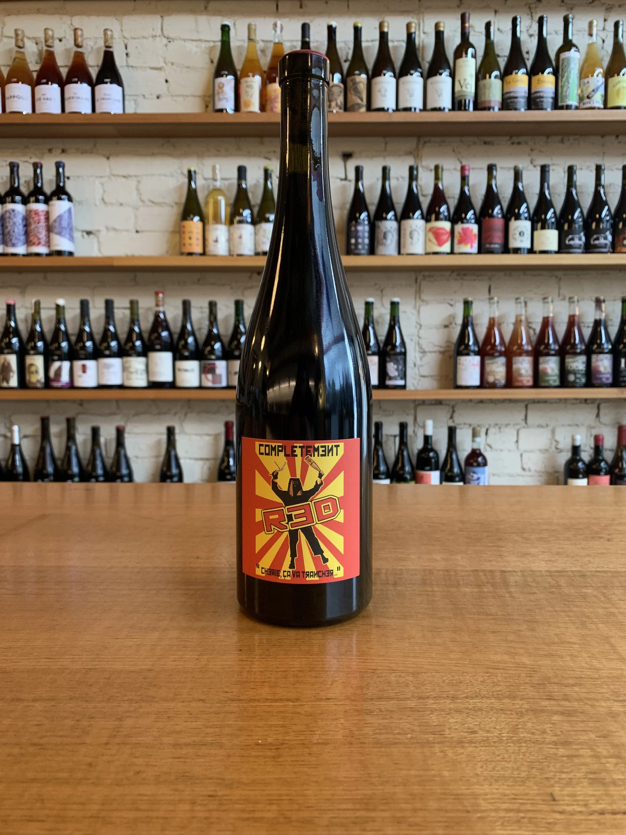Domaine in Black Completment Red 2020