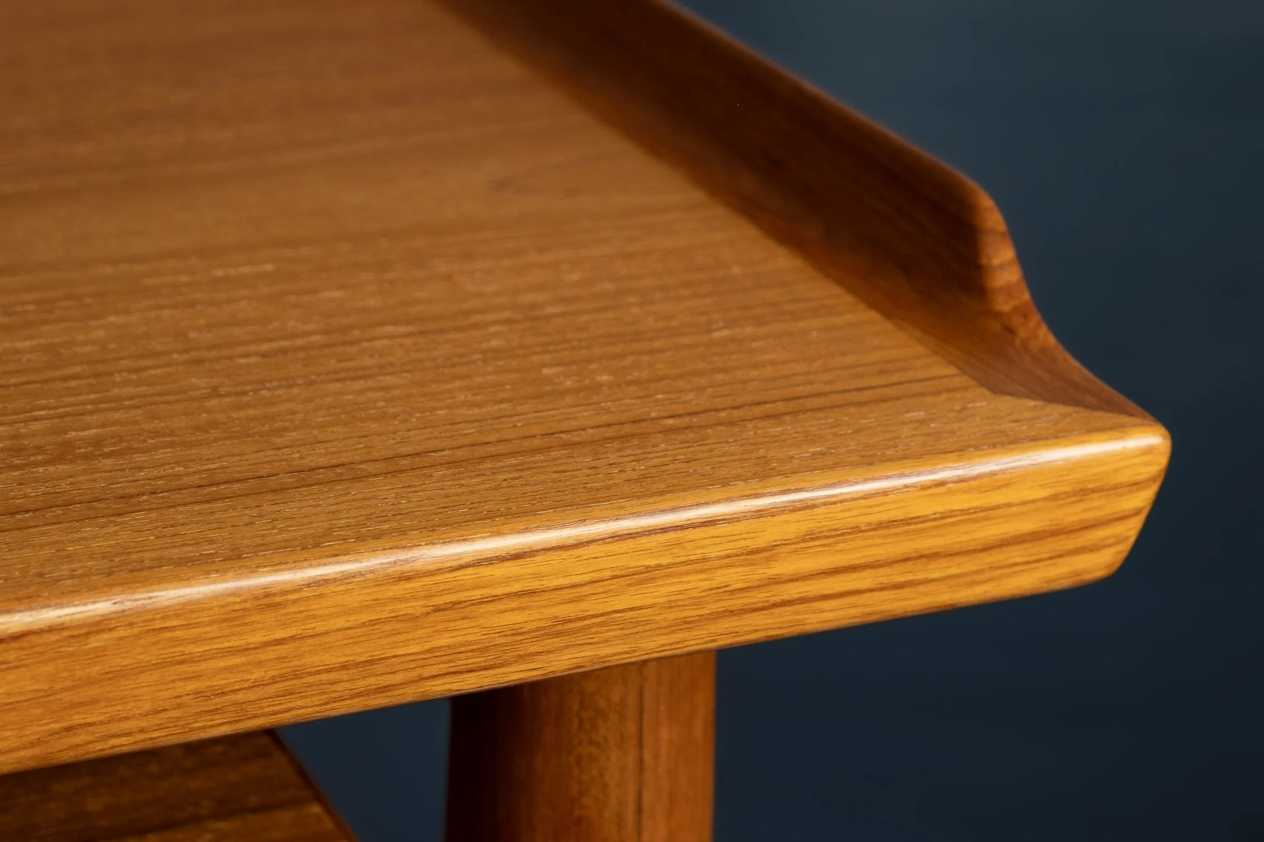 Executive desk by Arne Vodder, Model 207, for Sibast, Burmese Teak