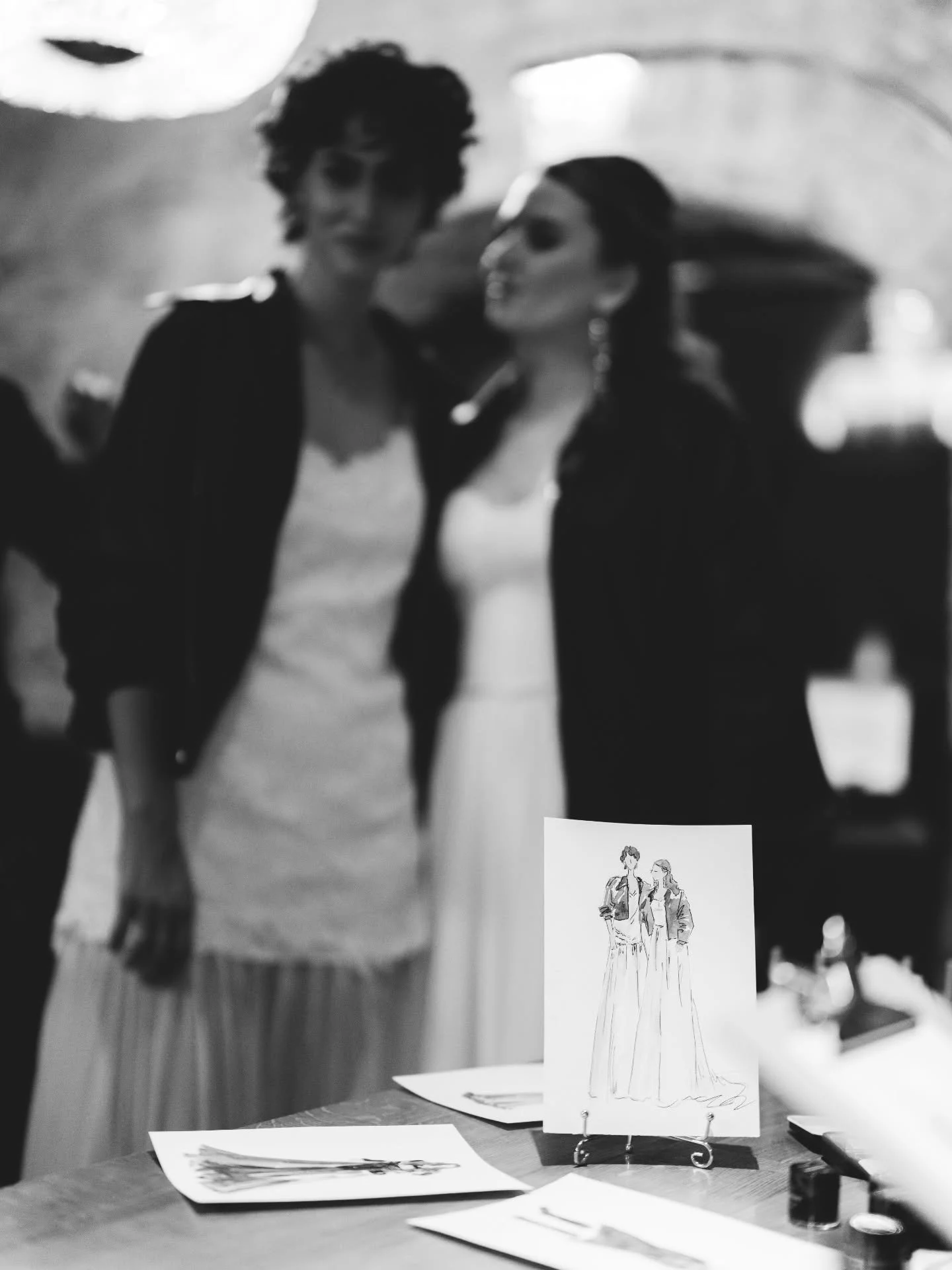 A touch of live illustration can reshape an event &mdash; subtle, magnetic, quietly powerful.

It brings a quiet elegance to any moment, drawing people in and making the entire atmosphere feel brighter and more alive.

#LiveIllustration
#EventIllustr