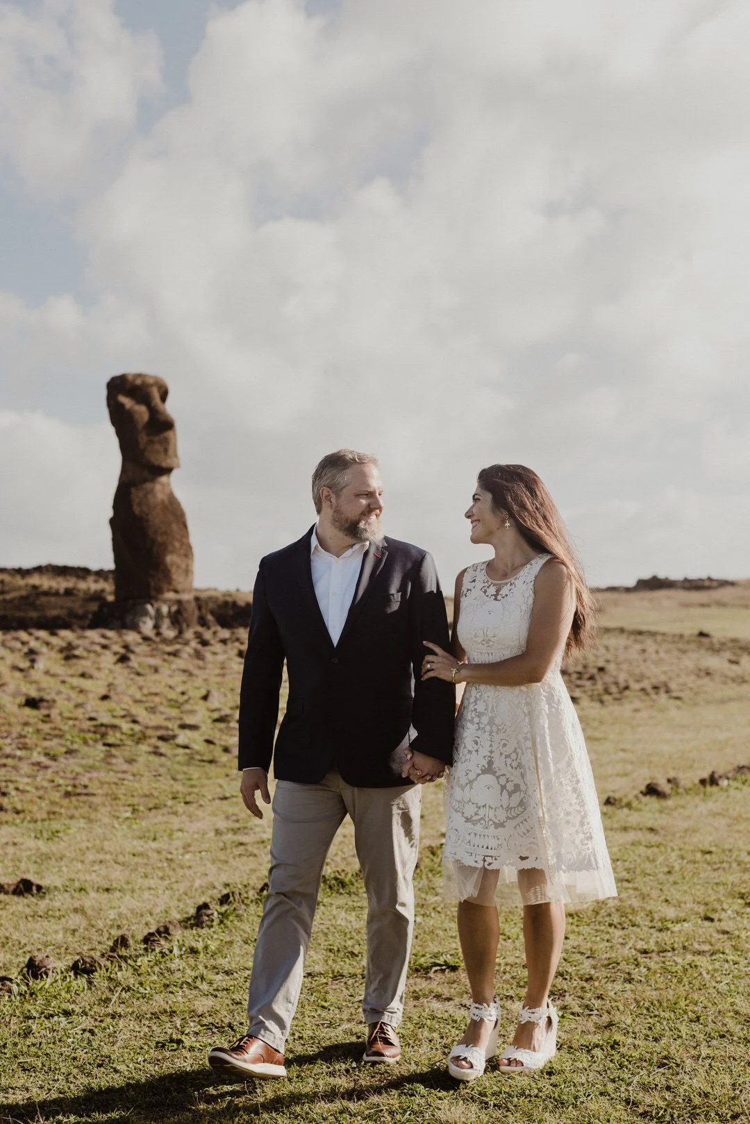 Rapa Nui- Isla de Pascua - Easter Island Chile adventure elopement wedding11.jpg